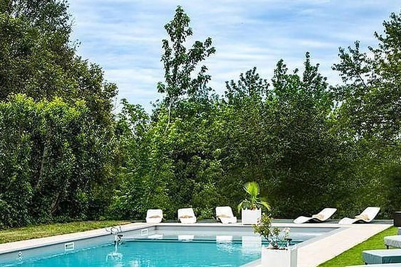 Lieux événementiels, HÔTEL-RESTAURANT LA HUCHETTE