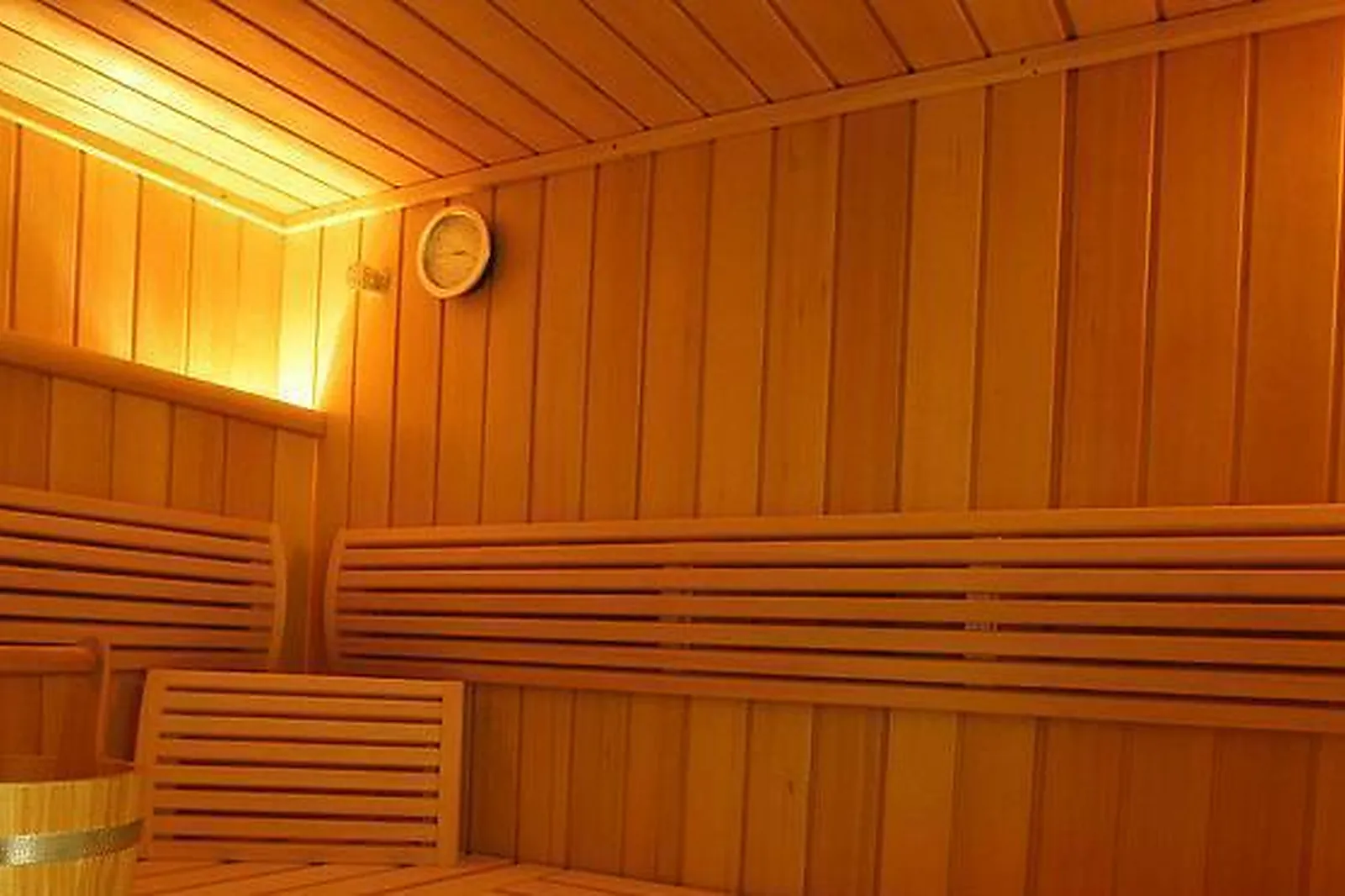 Lieux événementiels, HÔTEL RESTAURANT LA MANDIA