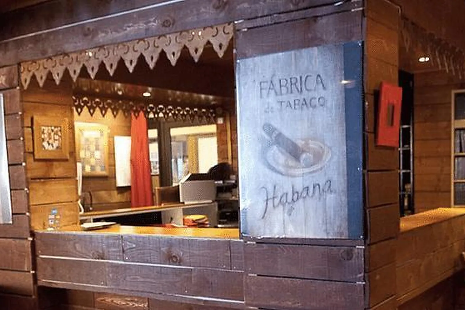 Lieux événementiels, HÔTEL RESTAURANT LA MANDIA