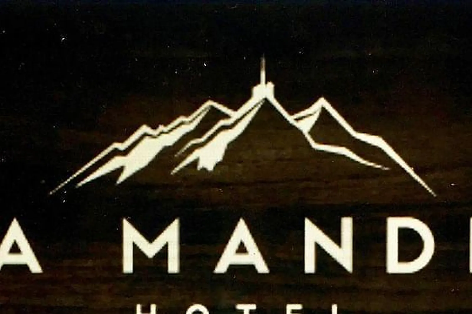 Lieux événementiels, HÔTEL RESTAURANT LA MANDIA