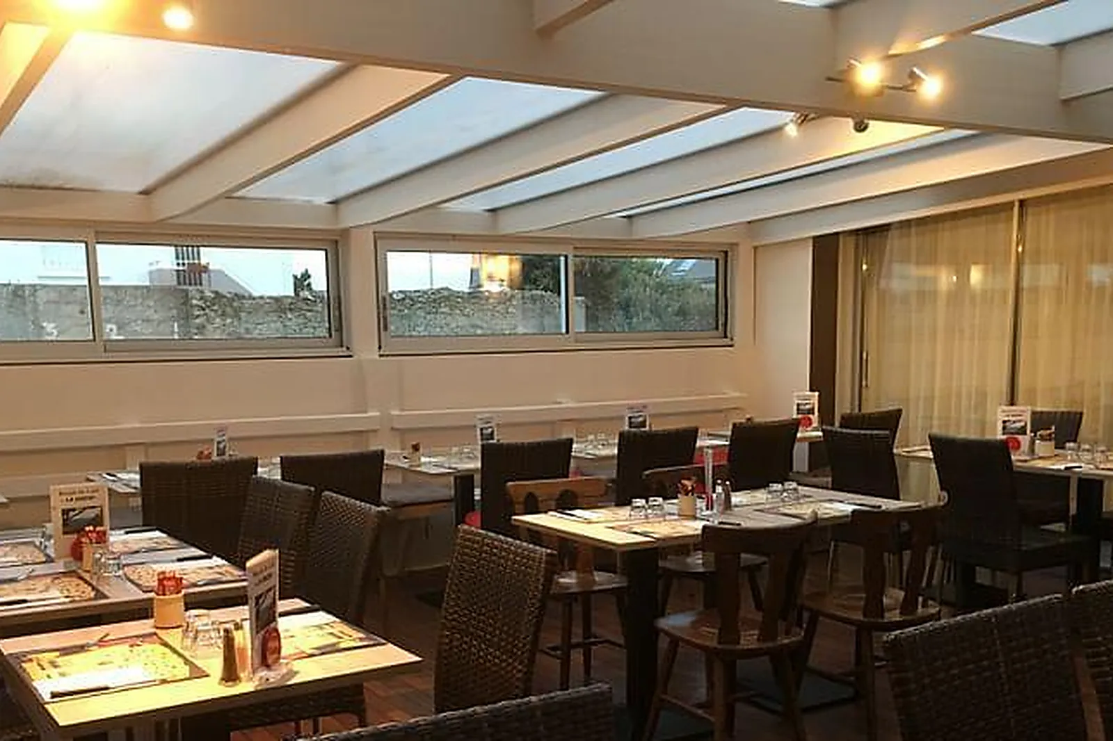 Lieux événementiels, HÔTEL RESTAURANT LA SIRENE À HOUAT