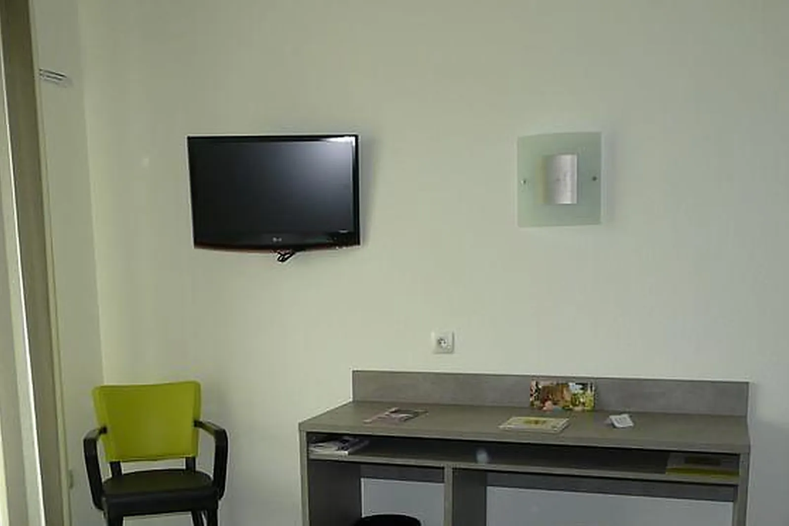 Lieux événementiels, HÔTEL RESTAURANT LE CHATARD