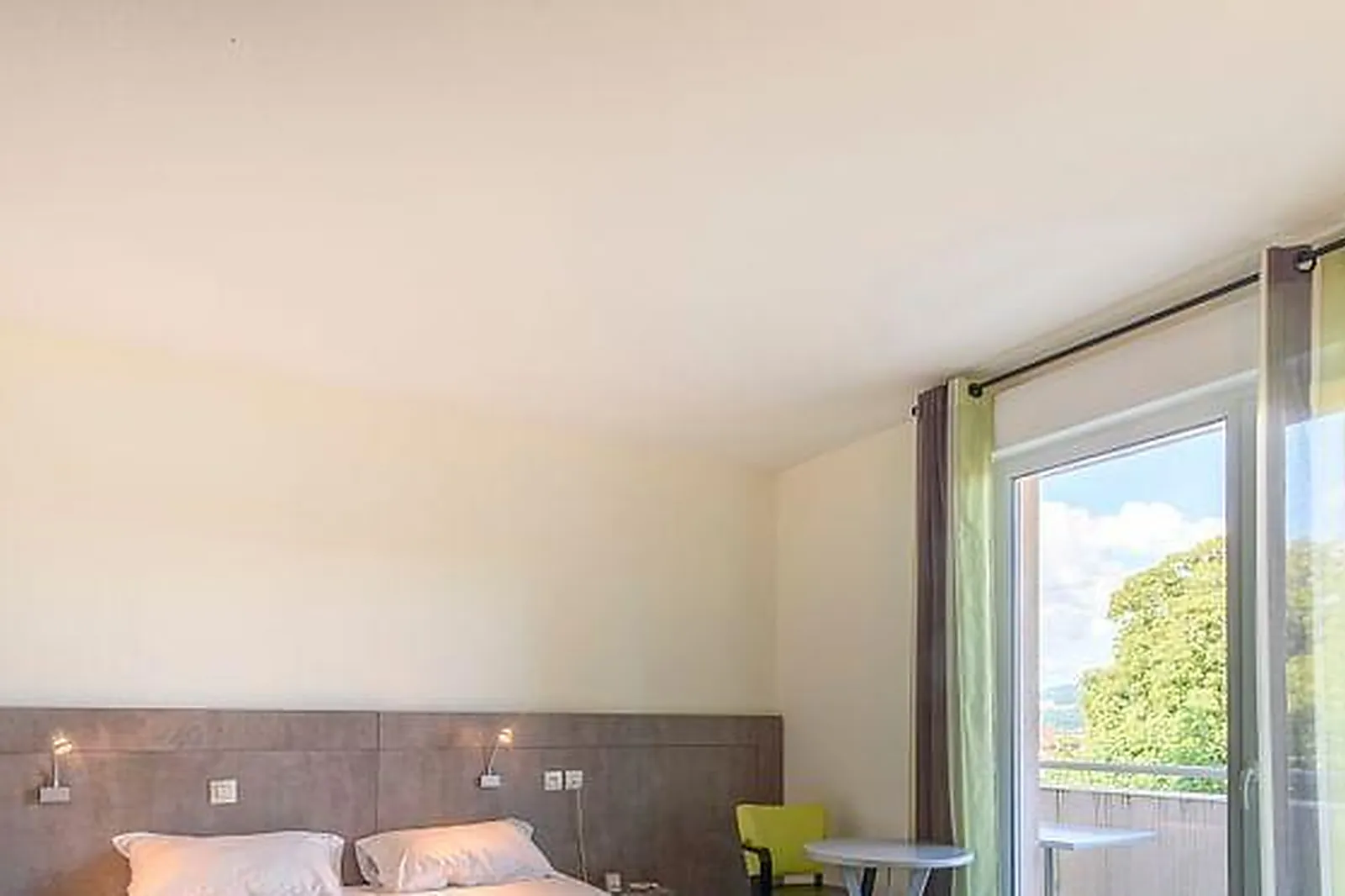 Lieux événementiels, HÔTEL RESTAURANT LE CHATARD