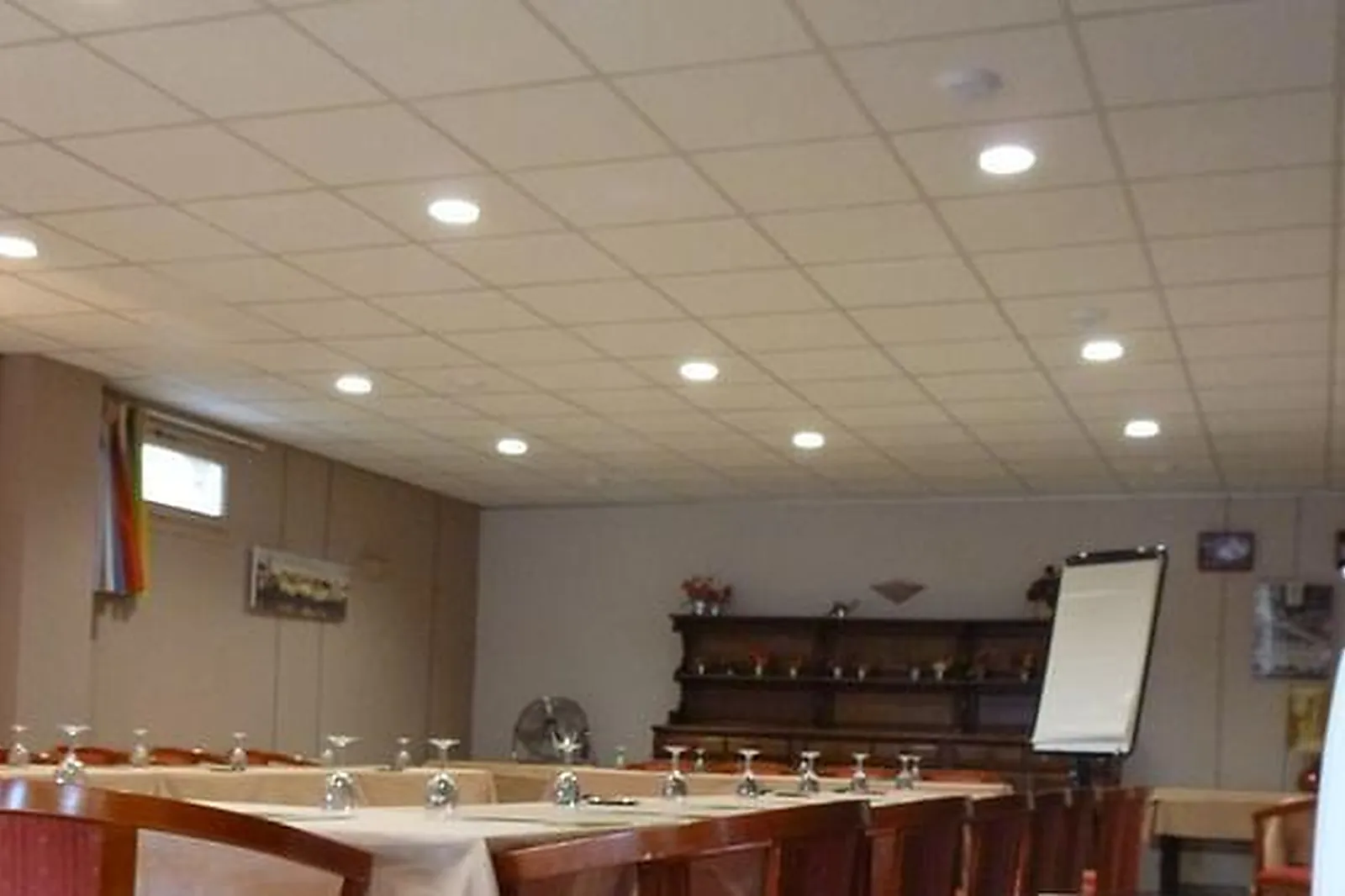 Lieux événementiels, HÔTEL RESTAURANT LE CHATARD