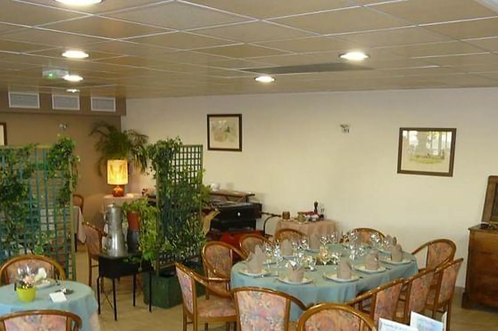 Lieux événementiels, HÔTEL RESTAURANT LE CHATARD