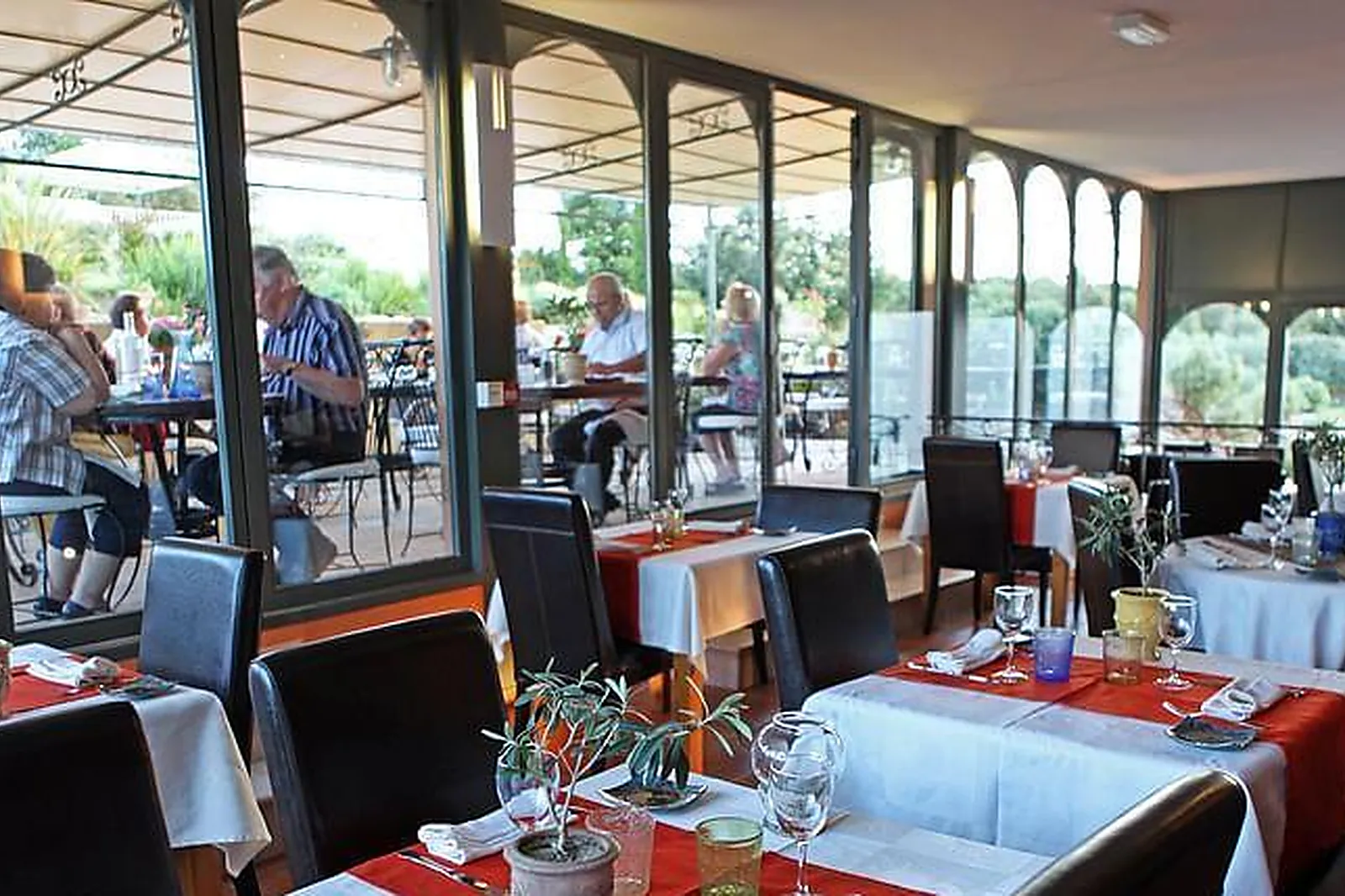 Lieux événementiels, HÔTEL RESTAURANT LE GARDON