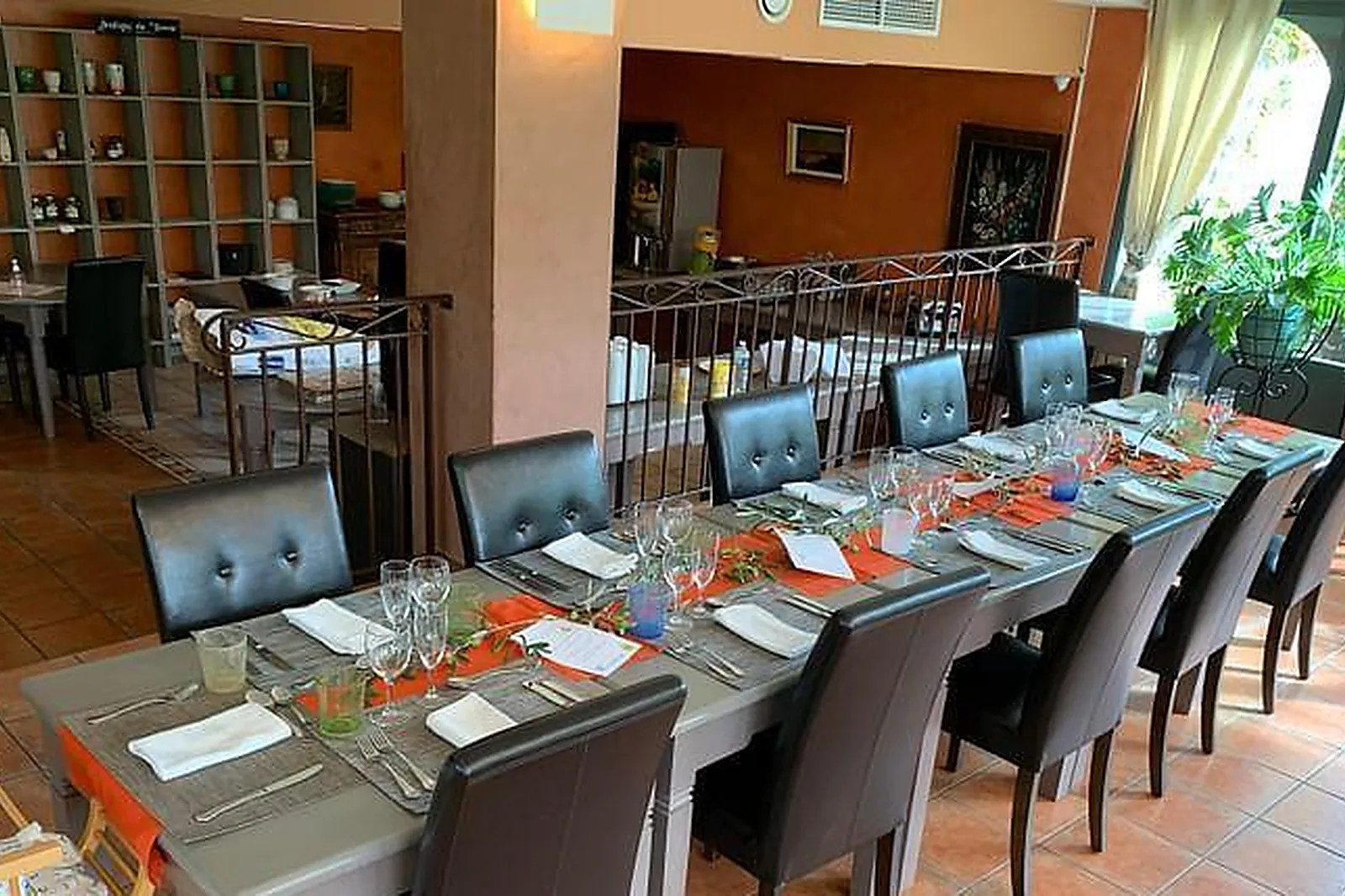 Lieux événementiels, HÔTEL RESTAURANT LE GARDON