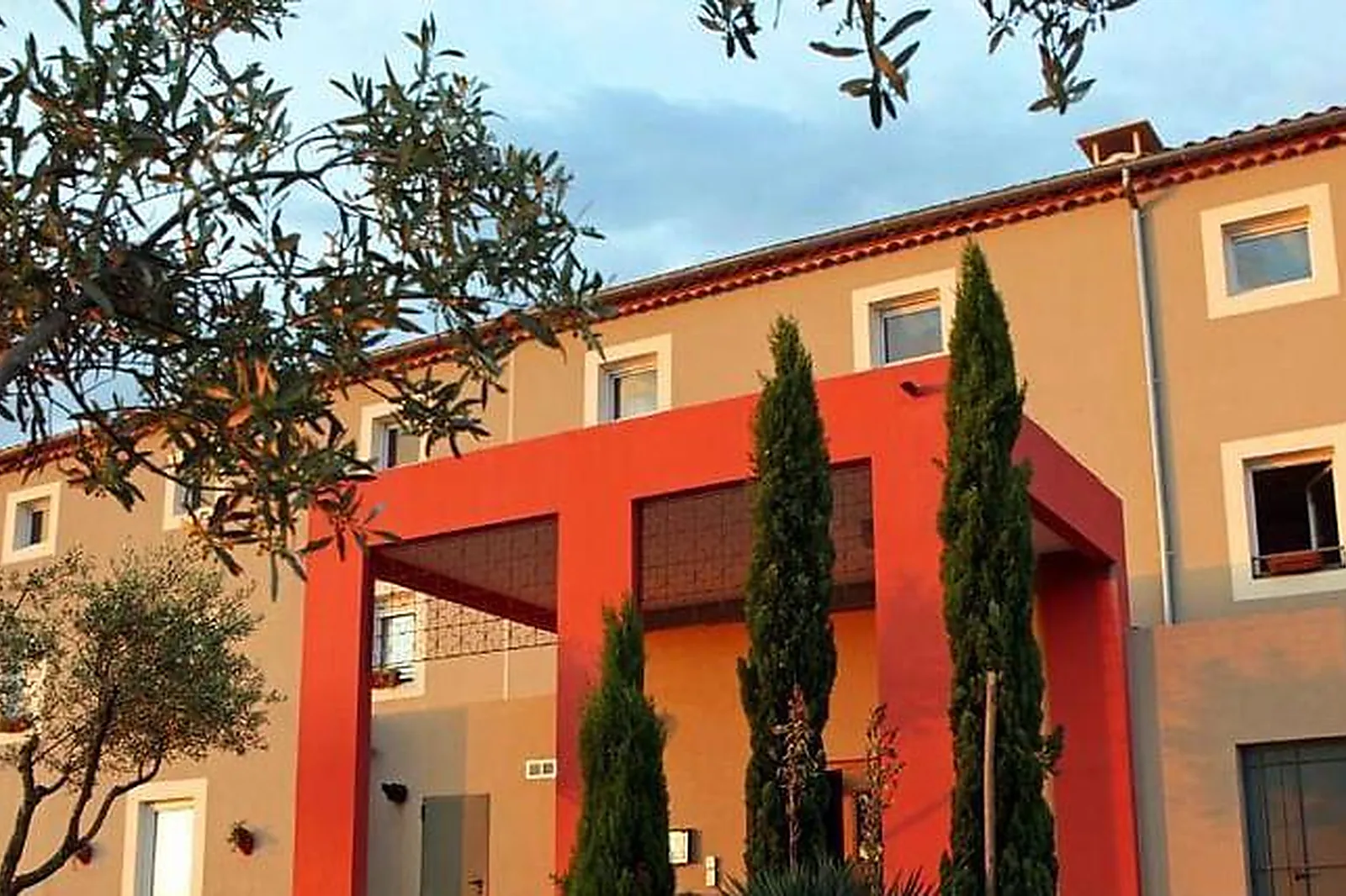 Lieux événementiels, HÔTEL RESTAURANT LE GARDON