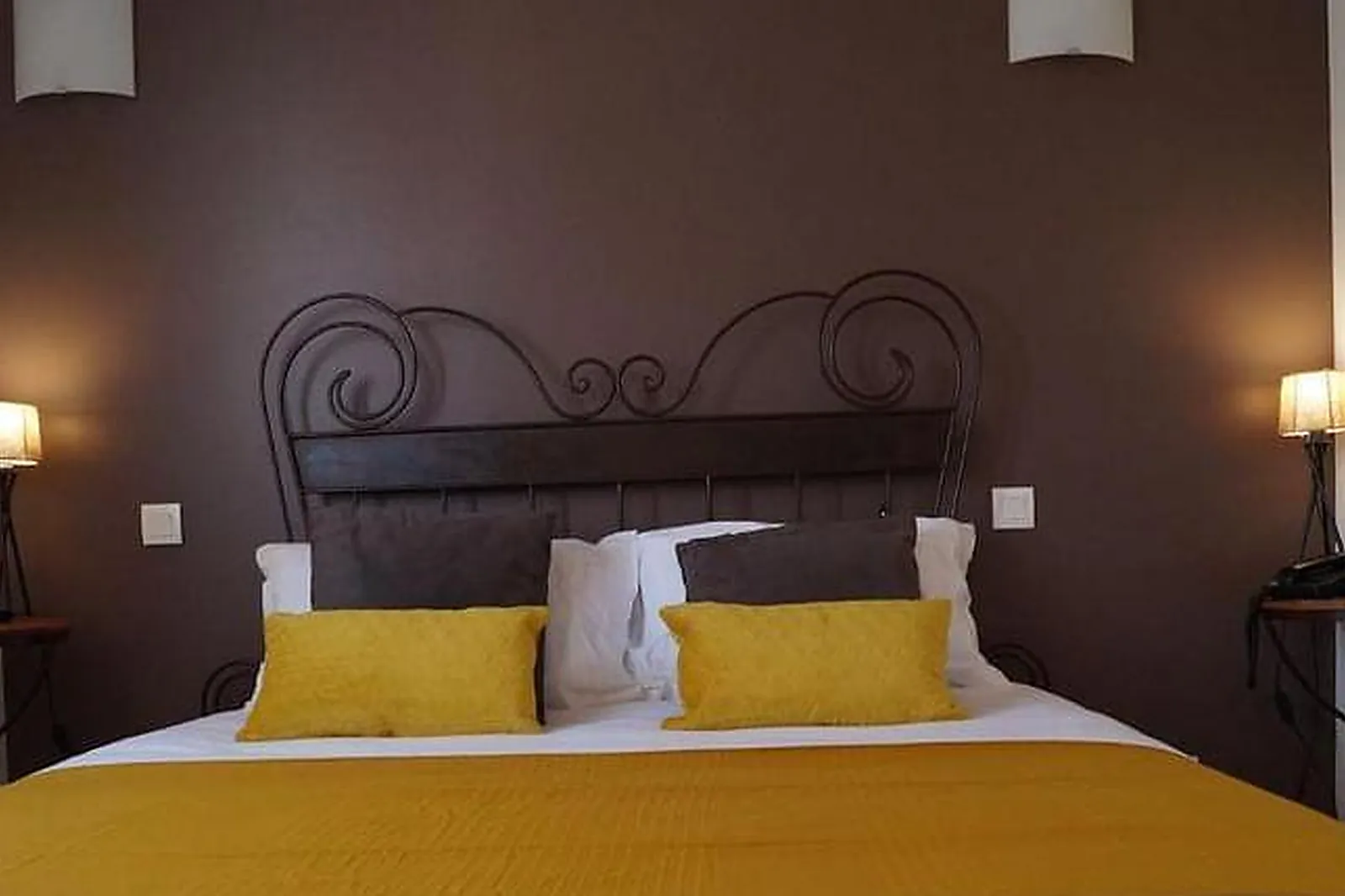 Lieux événementiels, HÔTEL RESTAURANT LE GARDON