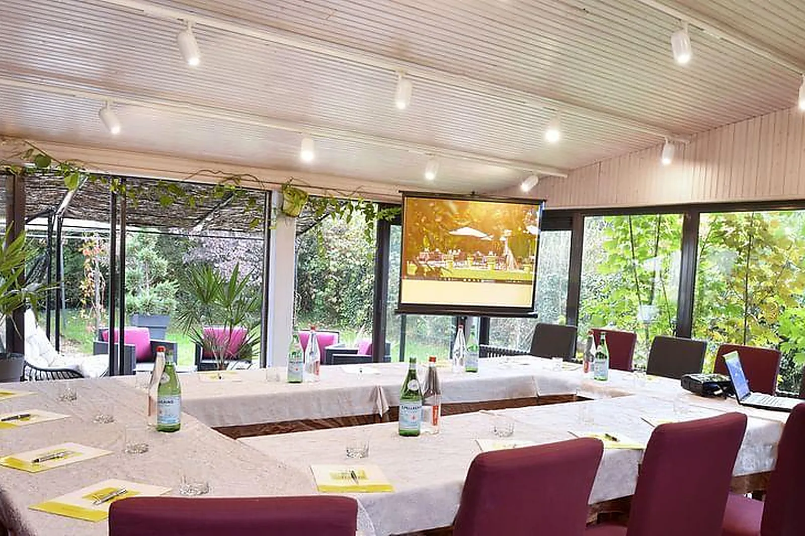 Lieux événementiels, HÔTEL RESTAURANT LE PRIEURÉ