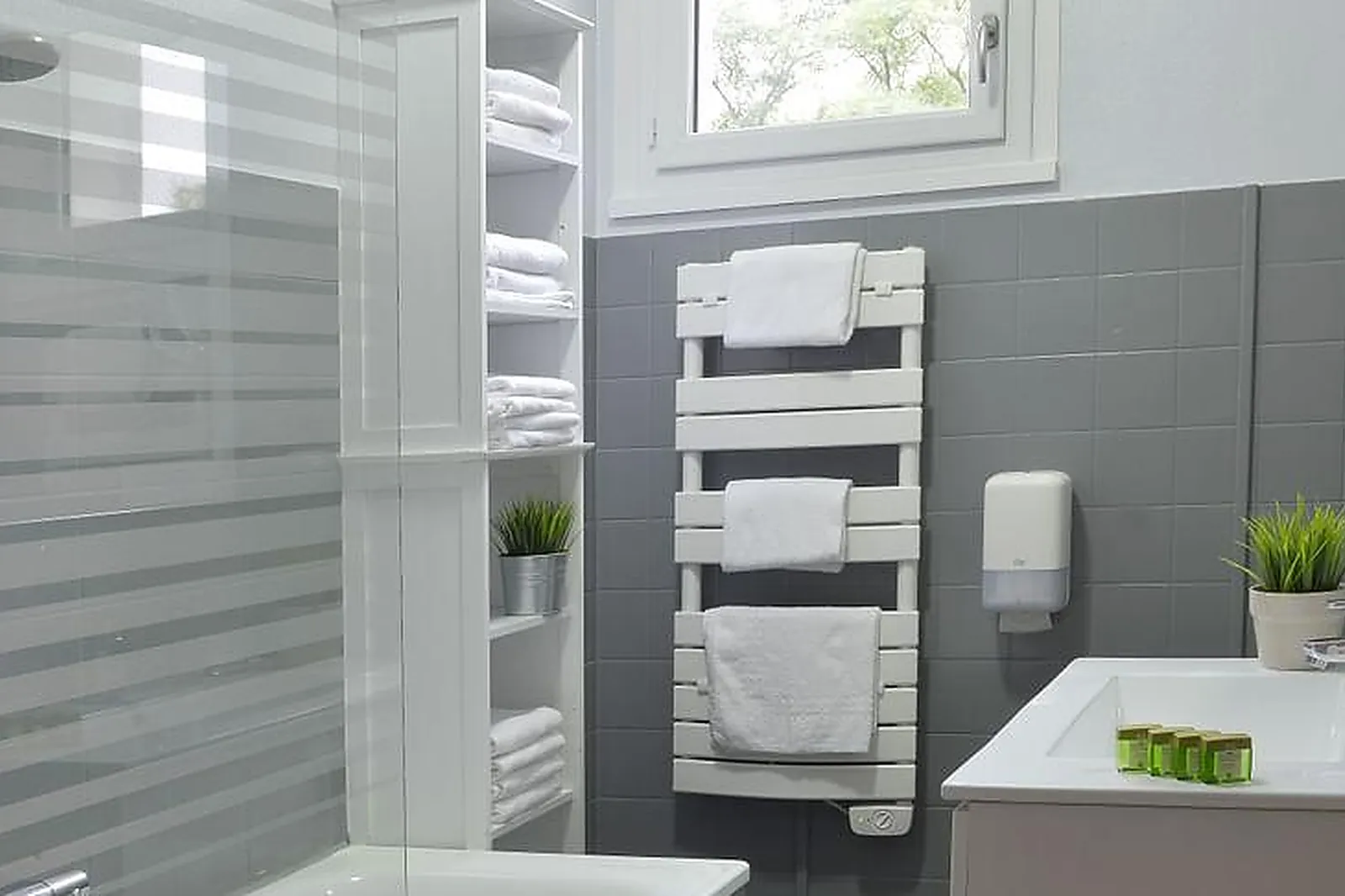 Lieux événementiels, HÔTEL RESTAURANT LE PRIEURÉ