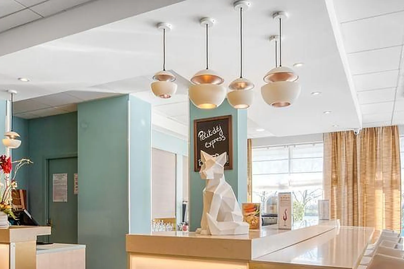 Lieux événementiels, HÔTEL RESTAURANT MERCURE MÂCON BORD DE SAÔNE ****