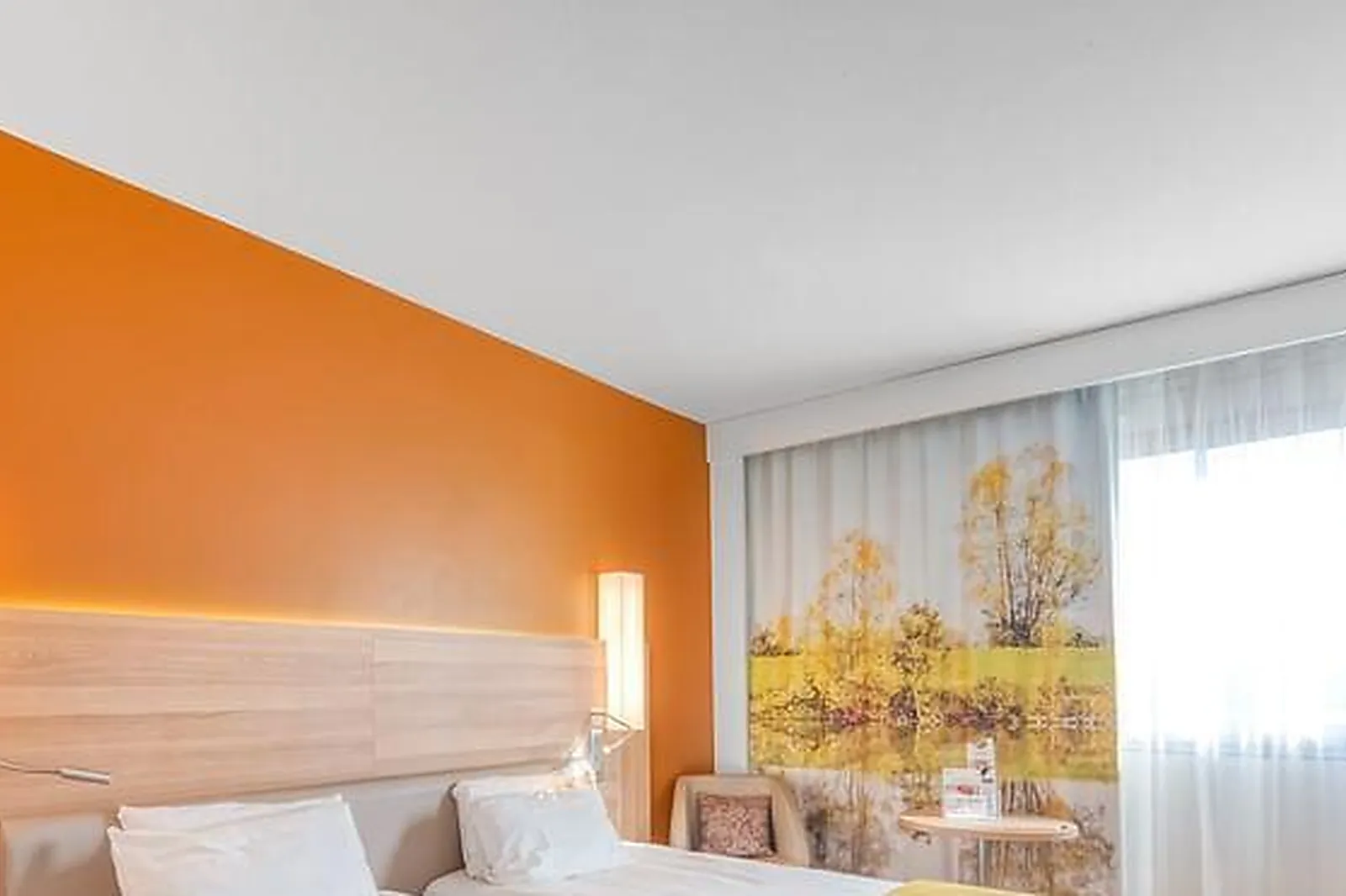 Lieux événementiels, HÔTEL RESTAURANT MERCURE MÂCON BORD DE SAÔNE ****