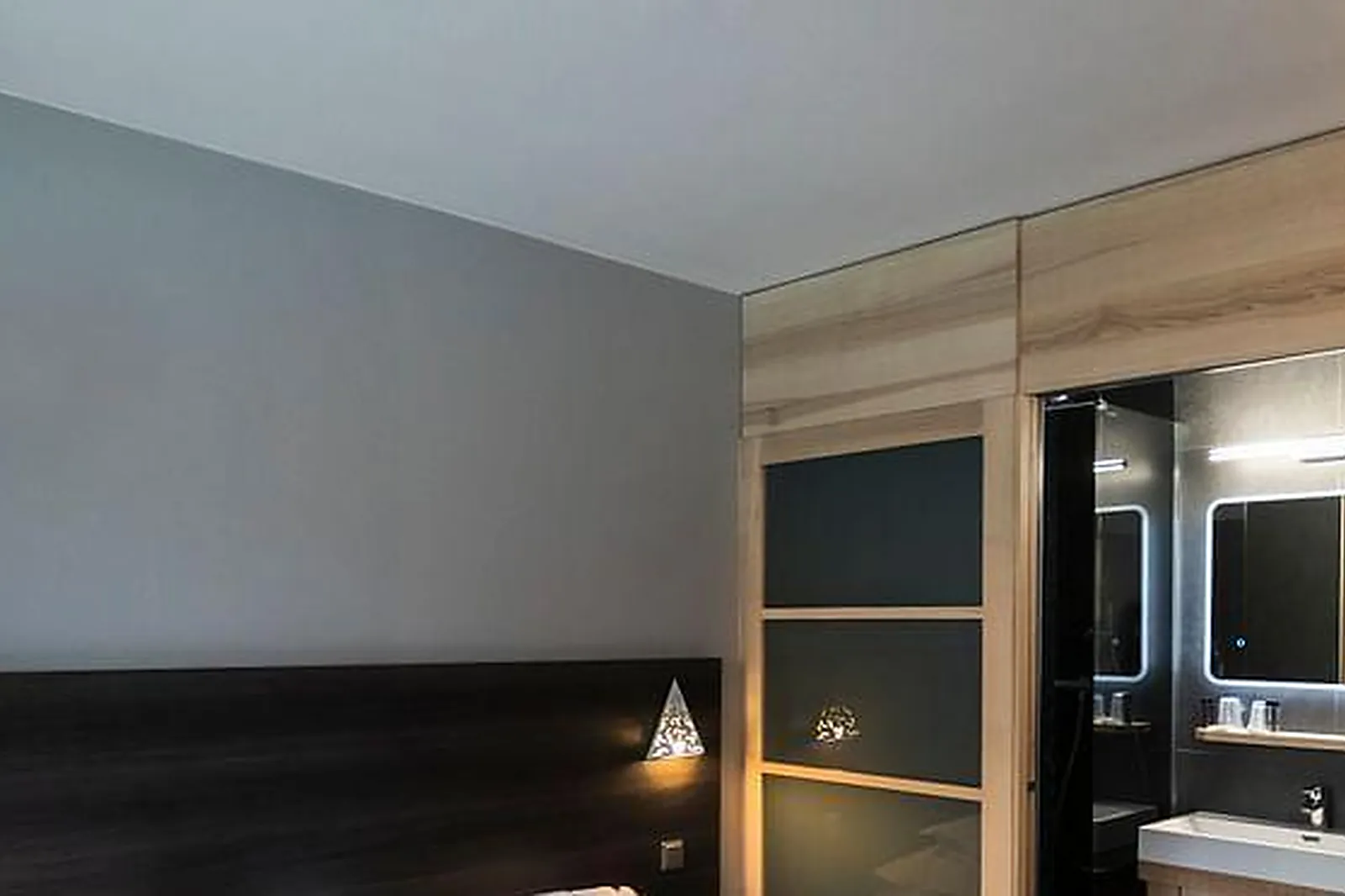 Lieux événementiels, HÔTEL RESTAURANT SPA LES OLIVIERS ***