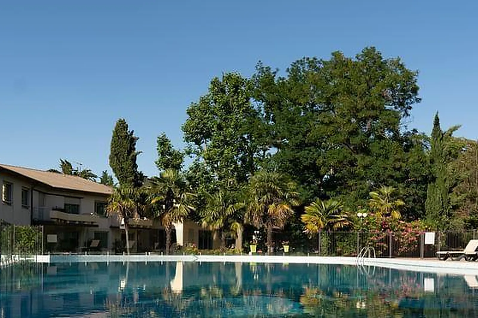 Lieux événementiels, HÔTEL RESTAURANT SPA LES OLIVIERS ***