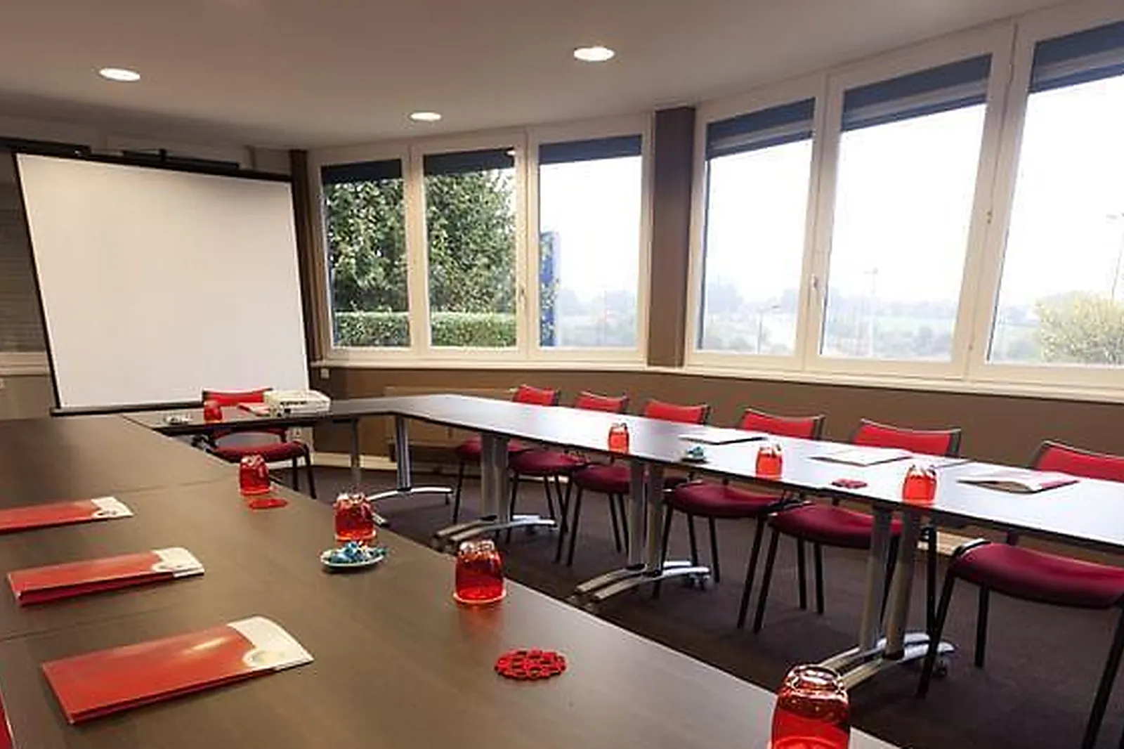 Lieux événementiels, HÔTEL RESTAURANT THE ORIGINALS ALIZEA***