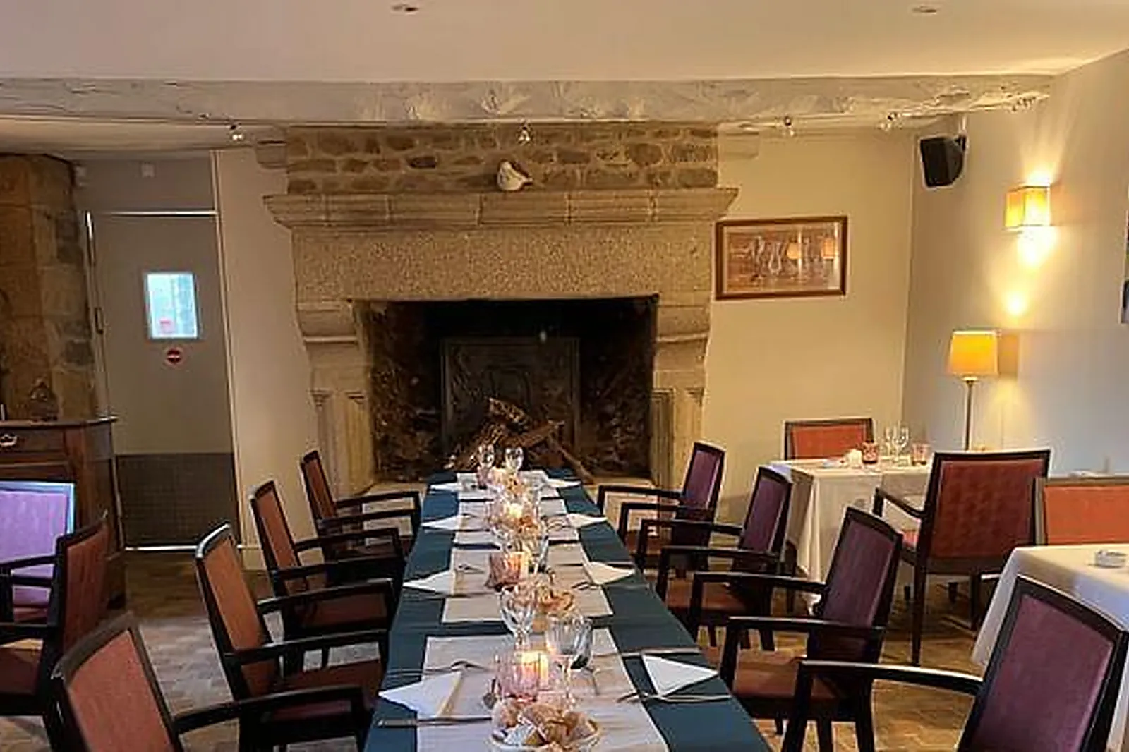 Lieux événementiels, HÔTEL RESTAURANT LE MANOIR DES PORTES