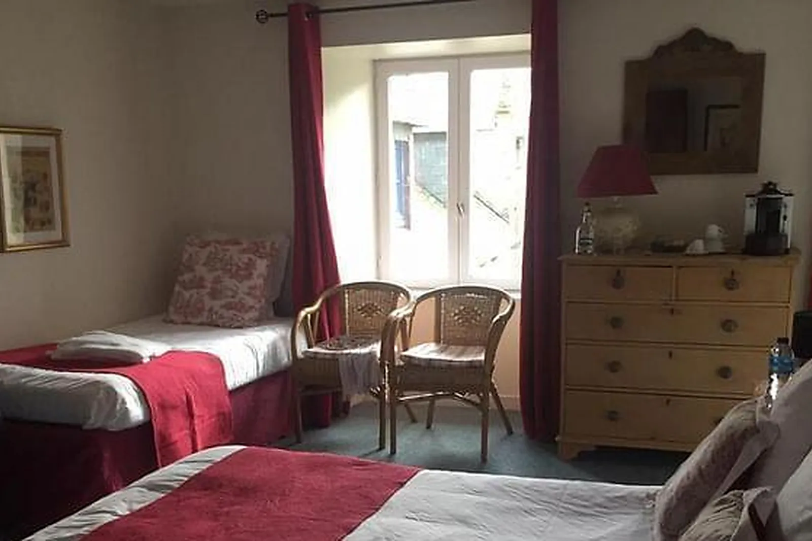 Lieux événementiels, HÔTEL RESTAURANT LE MANOIR DES PORTES