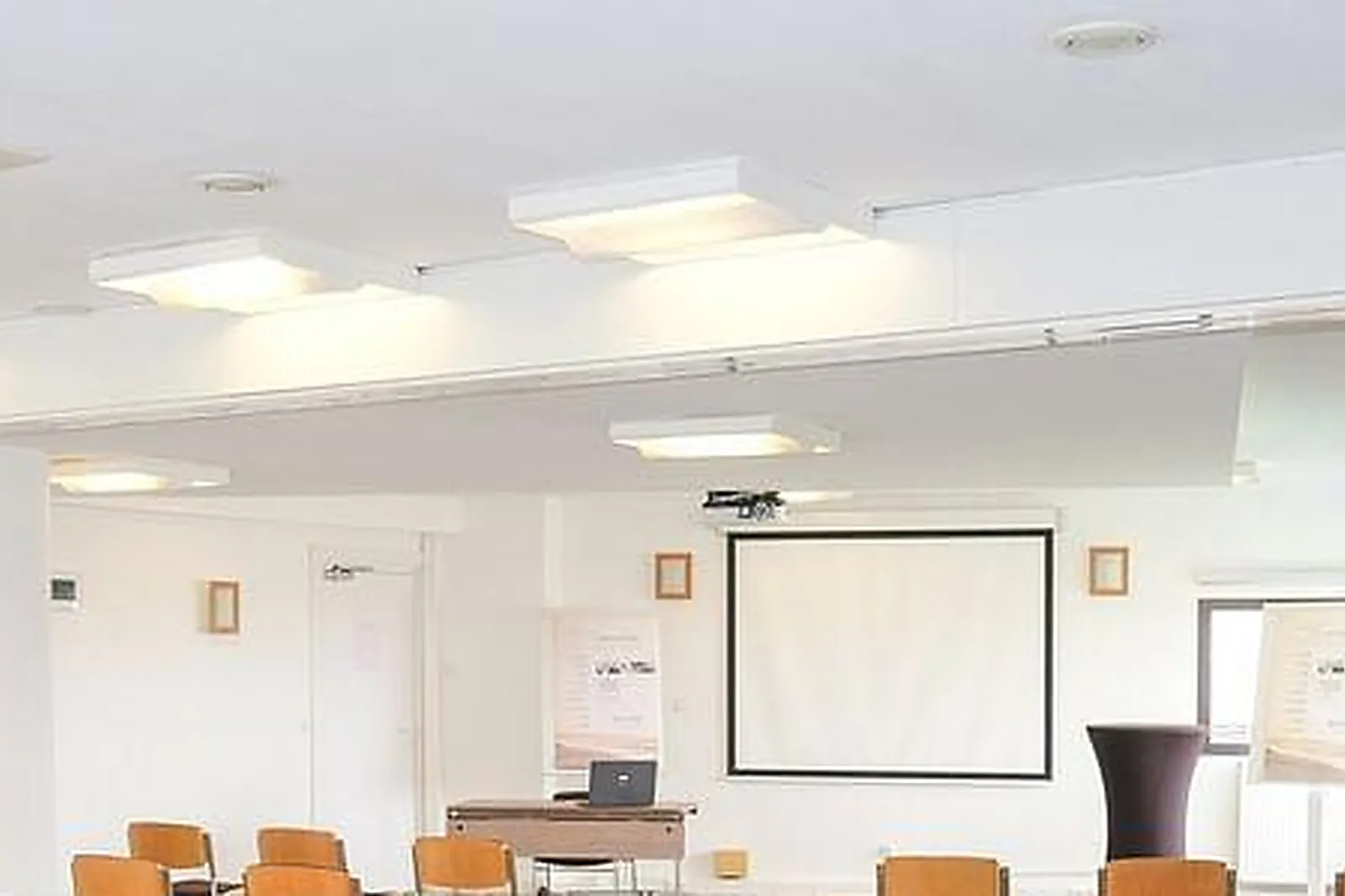 Lieux événementiels, HÔTEL RIVA BELLA THALAZUR ****