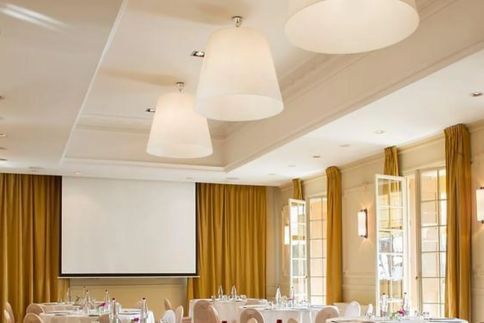 Lieux événementiels, HÔTEL ROYAL RIVIERA*****