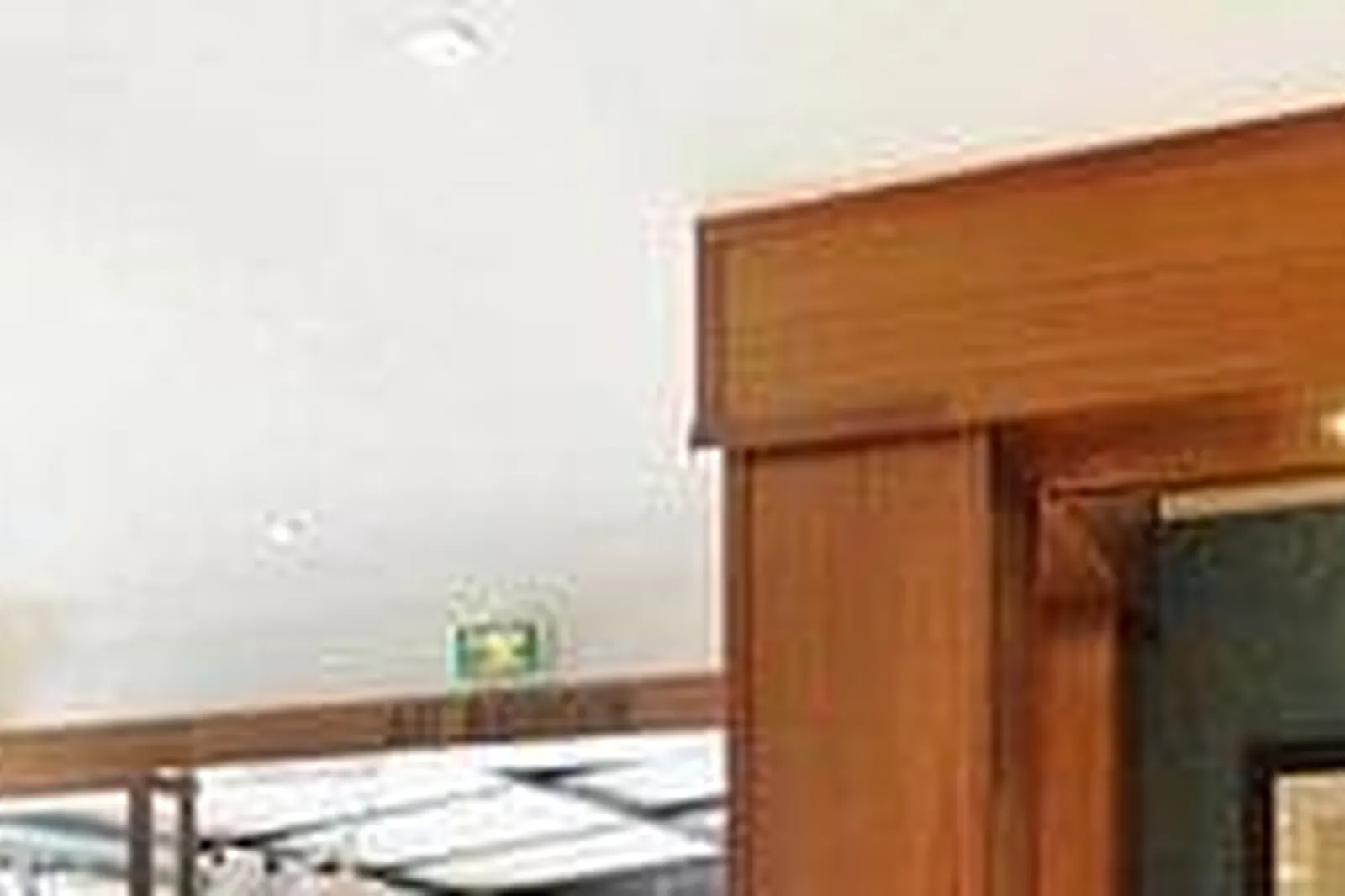 Lieux événementiels, LE CHALET DES ABBESSES