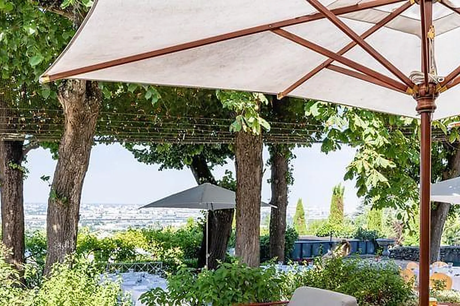 Lieux événementiels, HÔTEL SAINT-JAMES BOULIAC ****