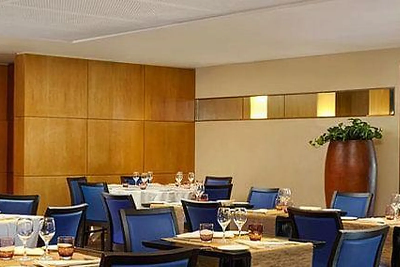 Lieux événementiels, HÔTEL SHERATON PARIS CHARLES DE GAULLE AIRPORT ****