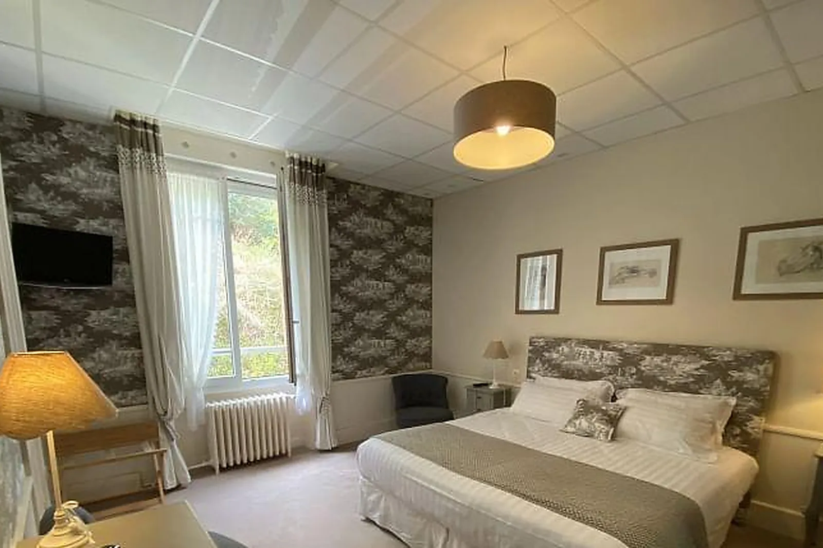 Lieux événementiels, HÔTEL SPA LE ROC AU CHIEN***