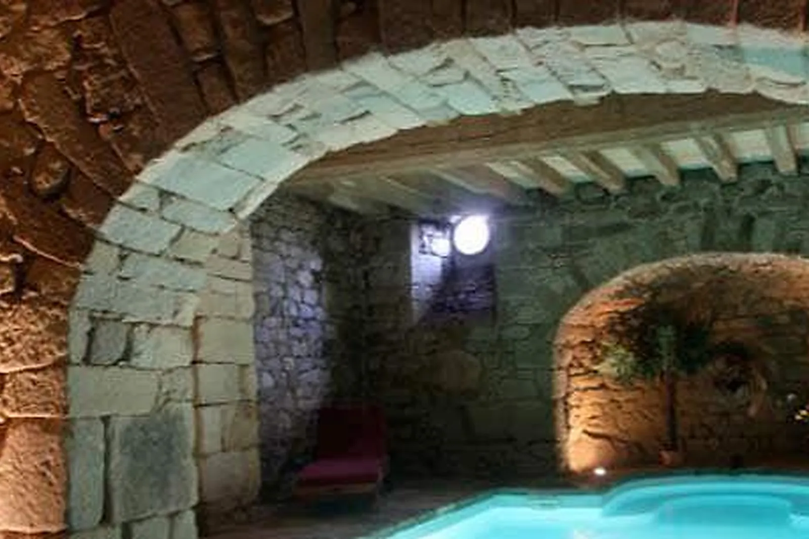 Lieux événementiels, HÔTEL THE ORIGINALS MANOIR DES INDES ****