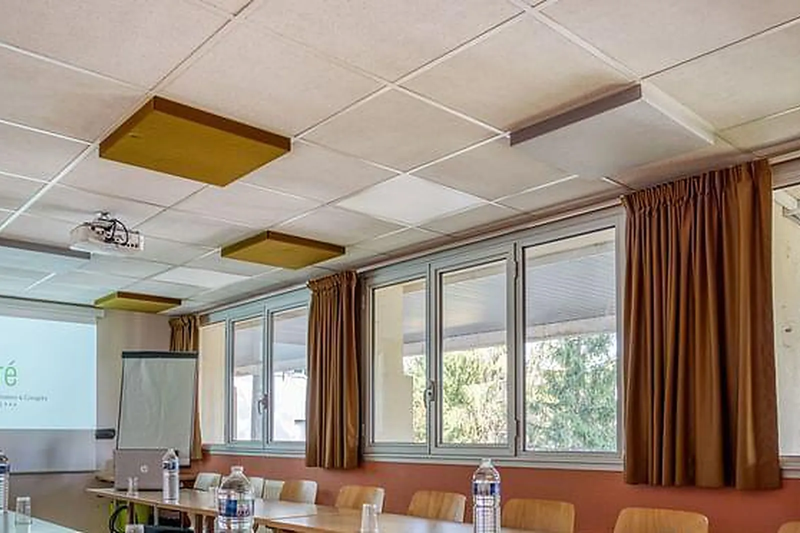 Lieux événementiels, HÔTEL VALPRÉ ***