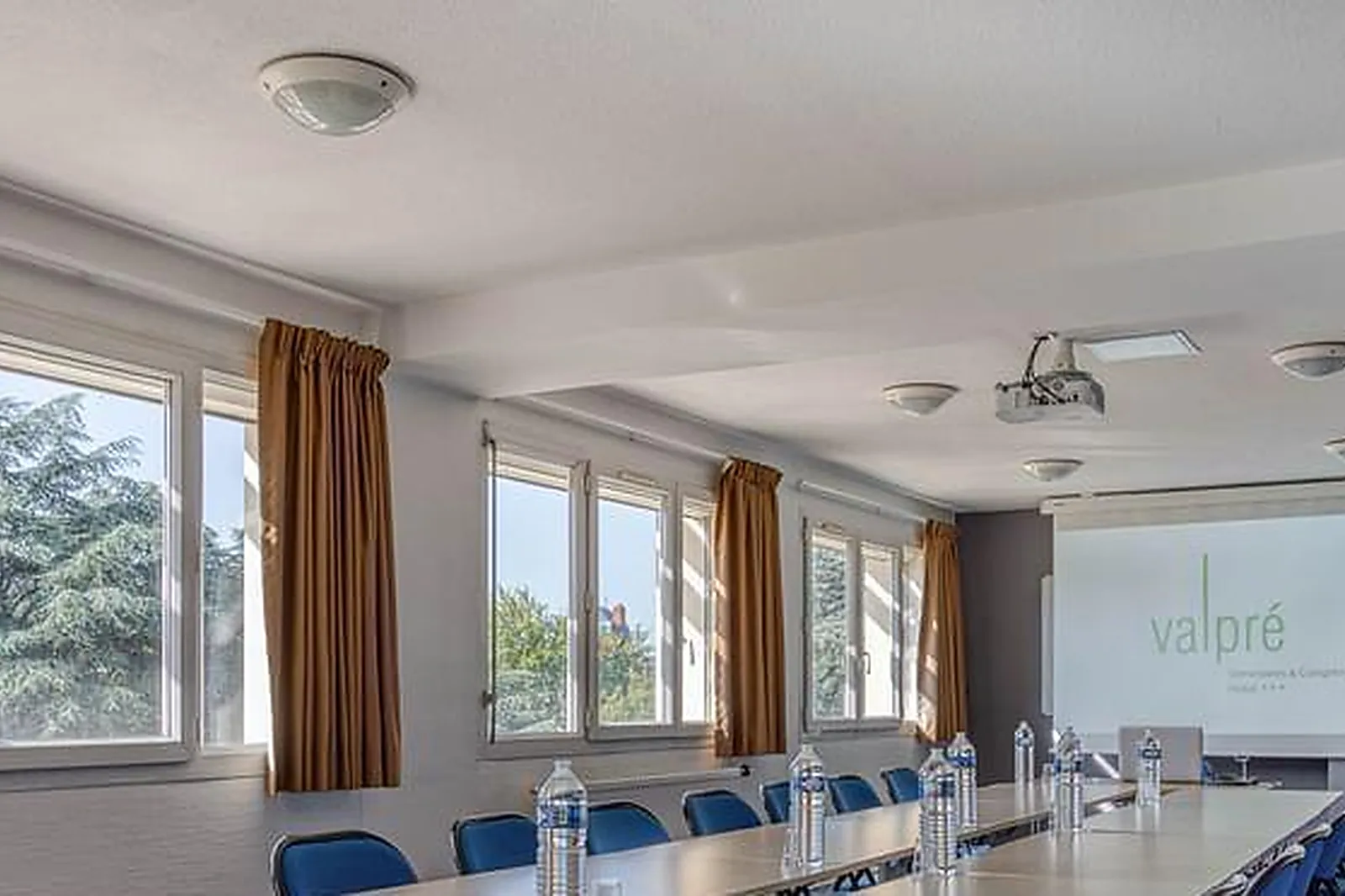 Lieux événementiels, HÔTEL VALPRÉ ***