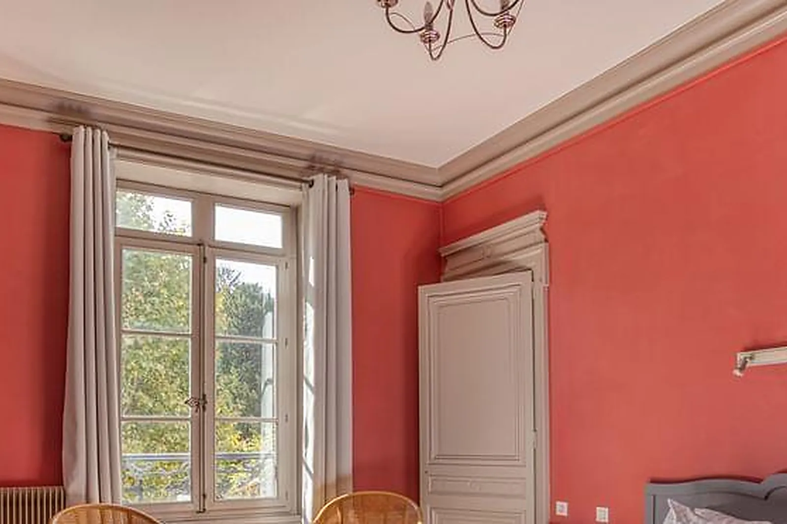 Lieux événementiels, HÔTEL VALPRÉ ***