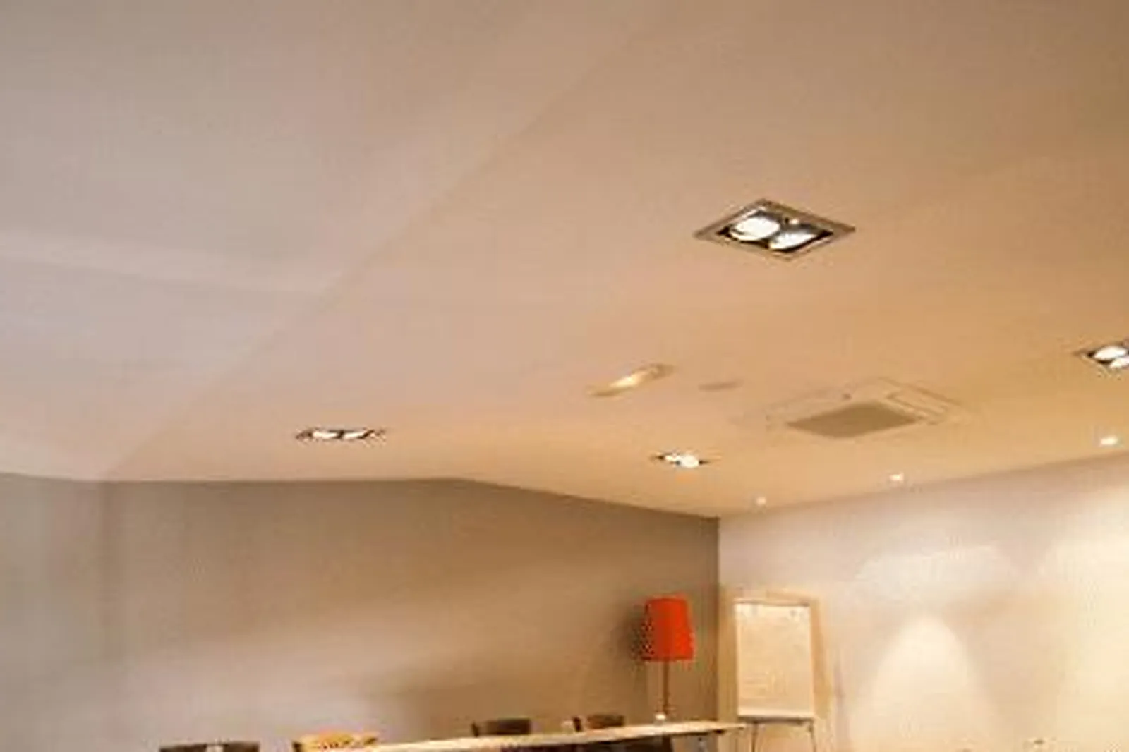 Lieux événementiels, HÔTEL VICTOR ***