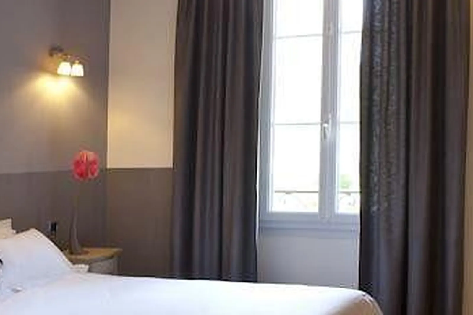 Lieux événementiels, HÔTEL VICTOR ***