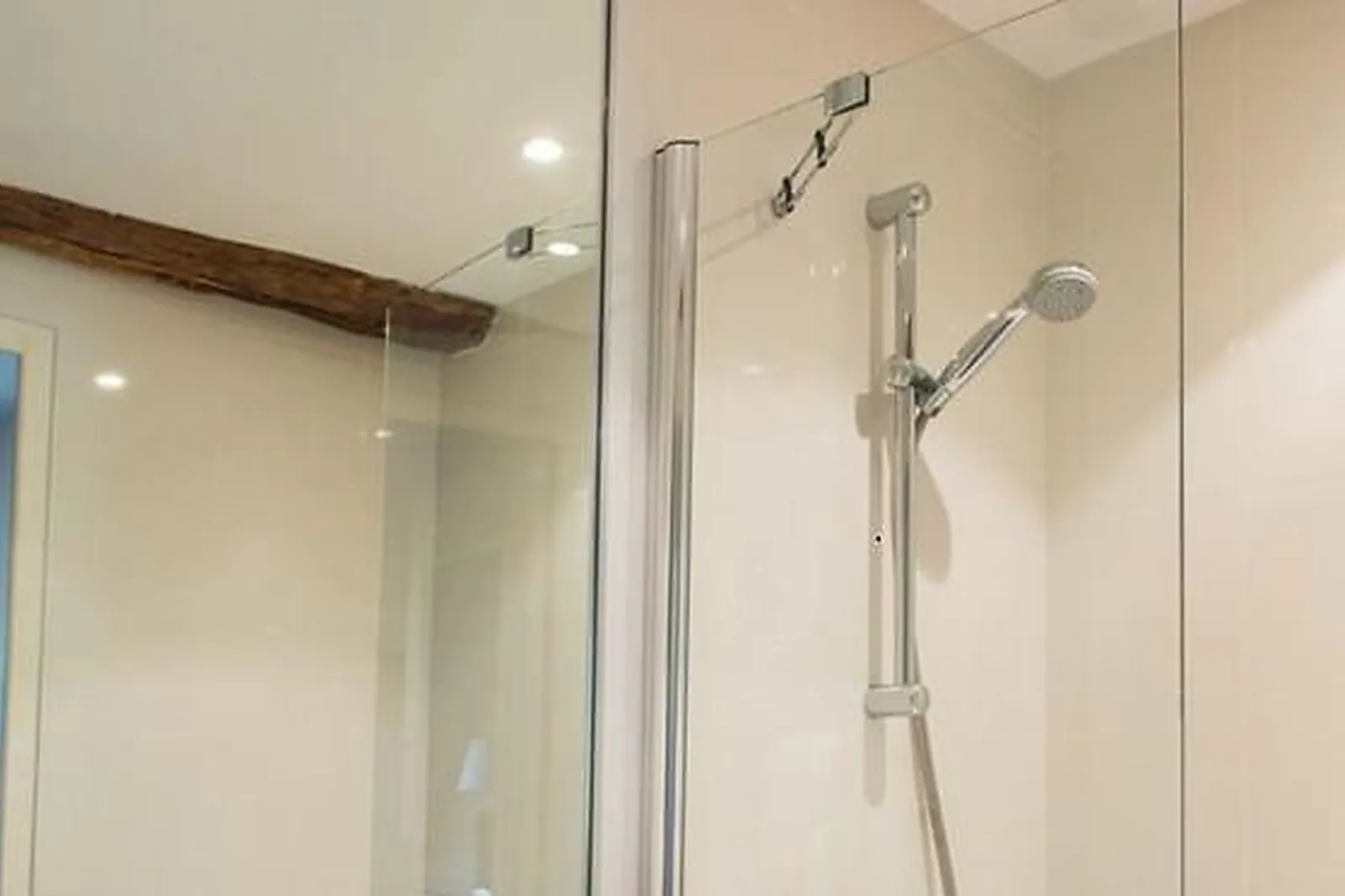 Lieux événementiels, HÔTEL VILLA LOUISE ***