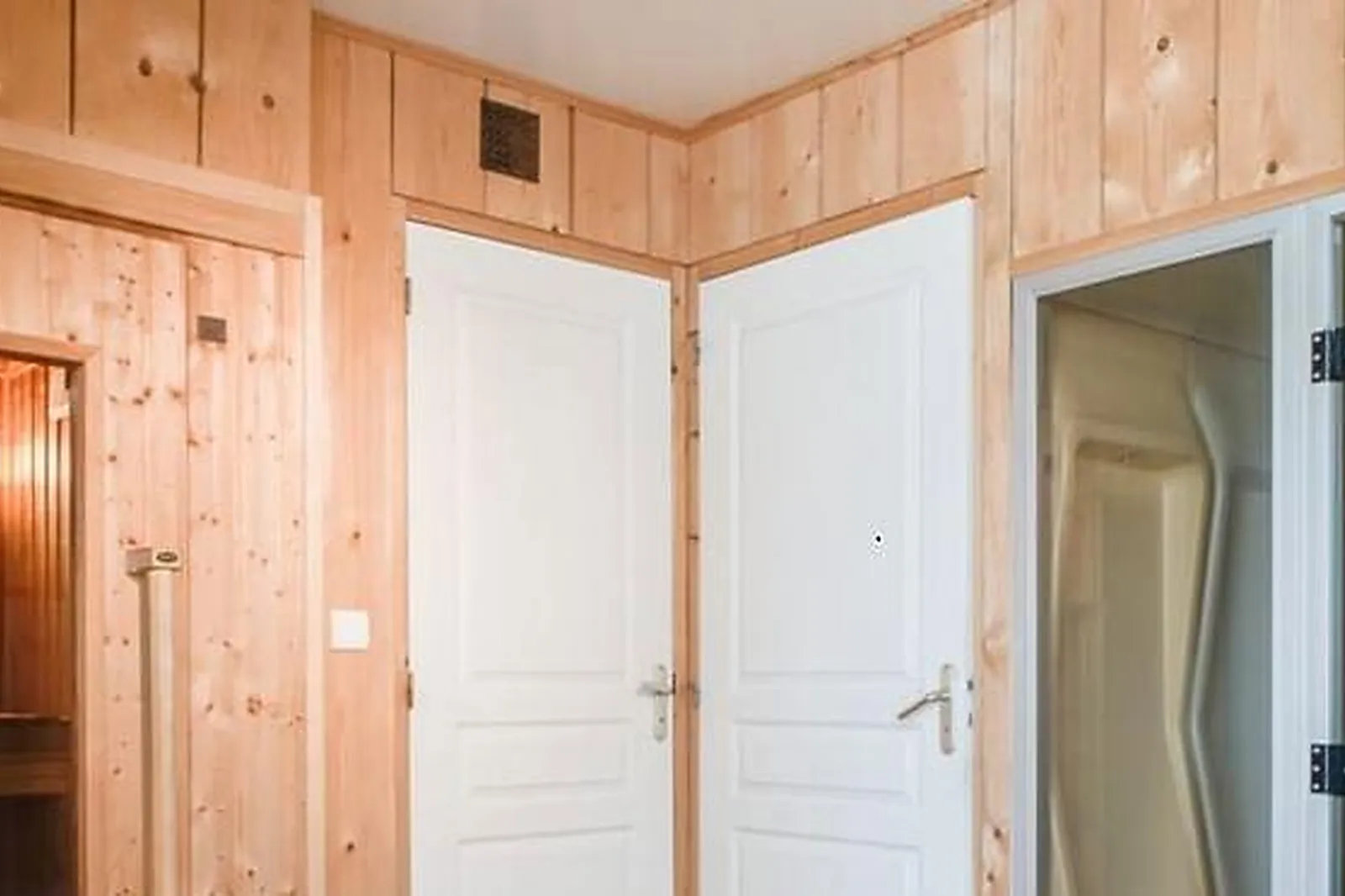 Lieux événementiels, HÔTEL VILLA LOUISE ***