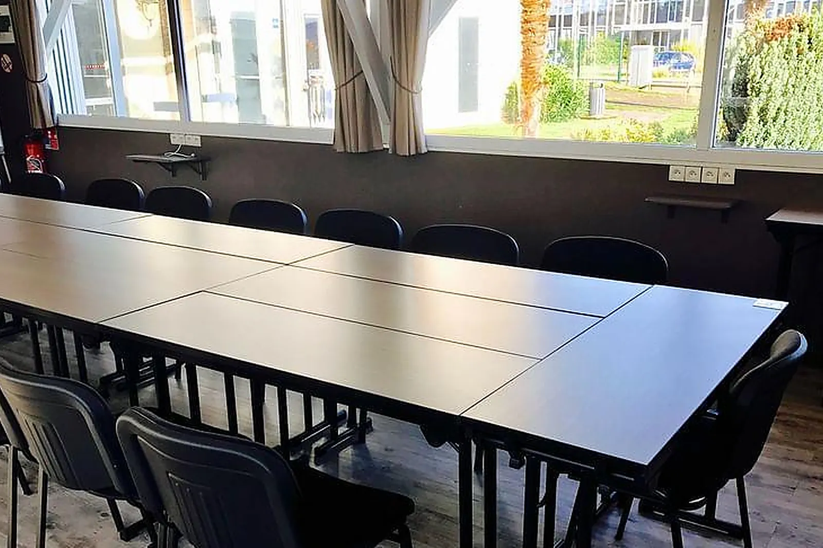 Lieux événementiels, HÔTEL WOOD INN