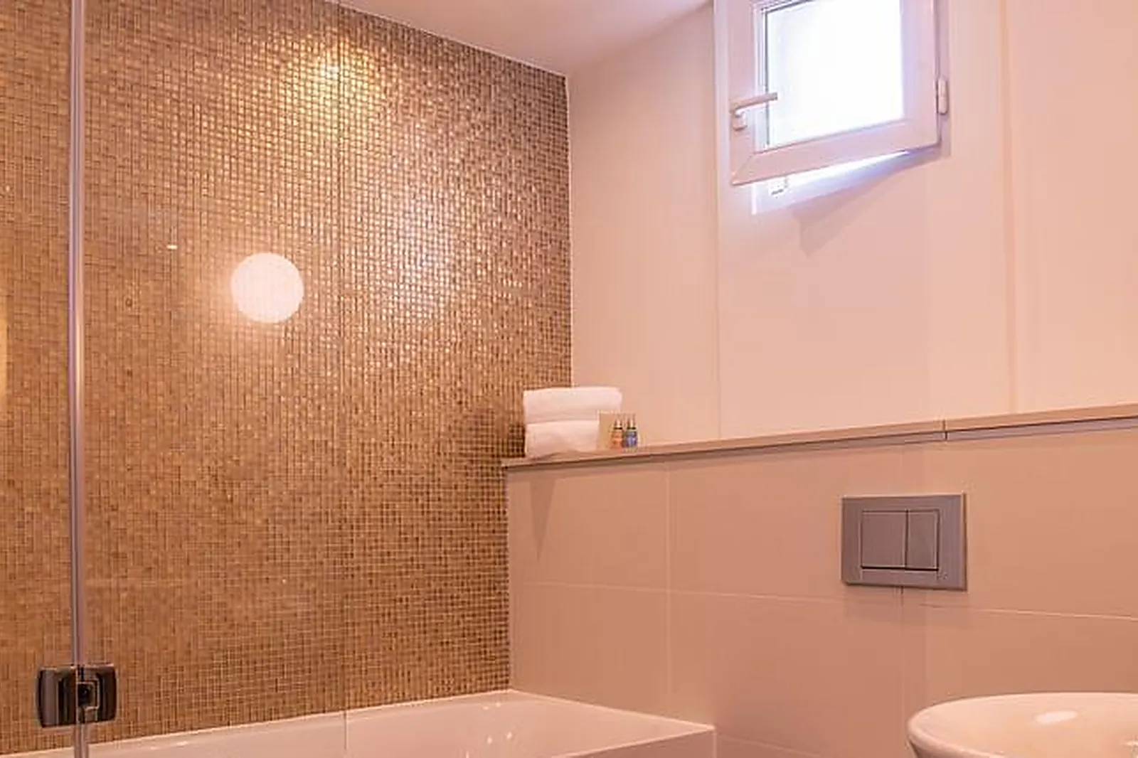 Lieux événementiels, HÔTEL YLLEN EIFFEL