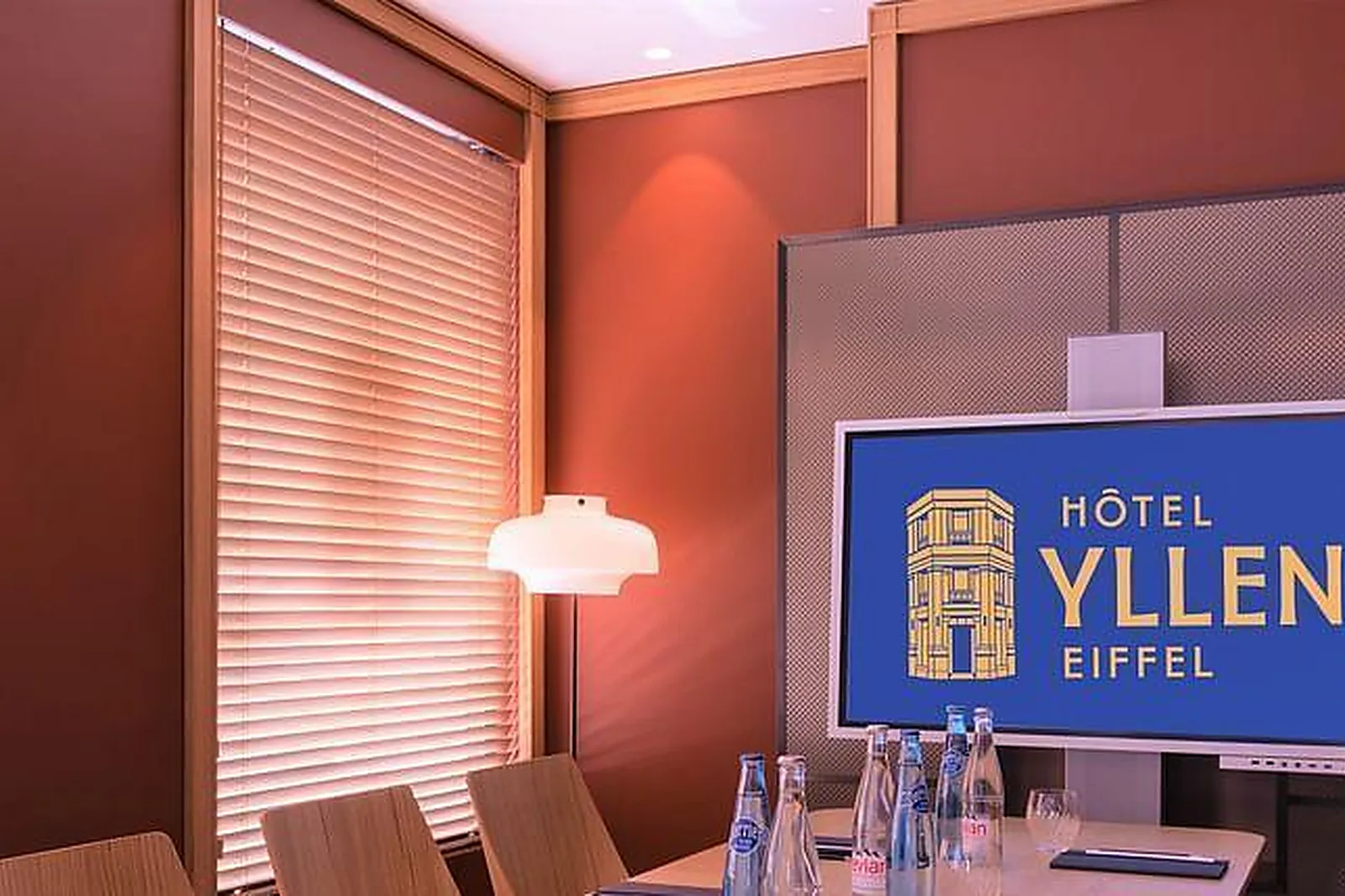 Lieux événementiels, HÔTEL YLLEN EIFFEL