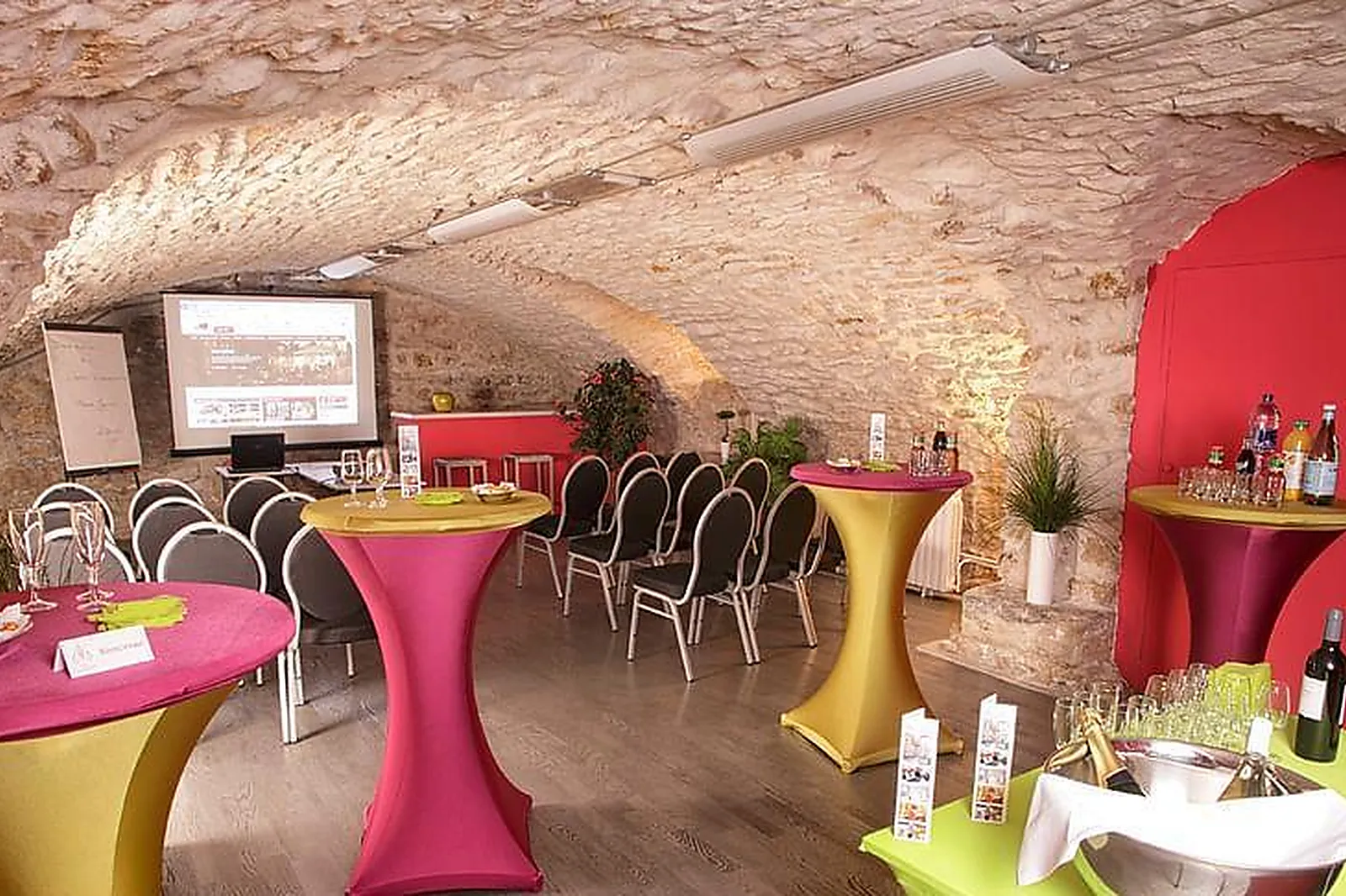 Lieux événementiels, HÔTEL D'HAUSSONVILLE ****