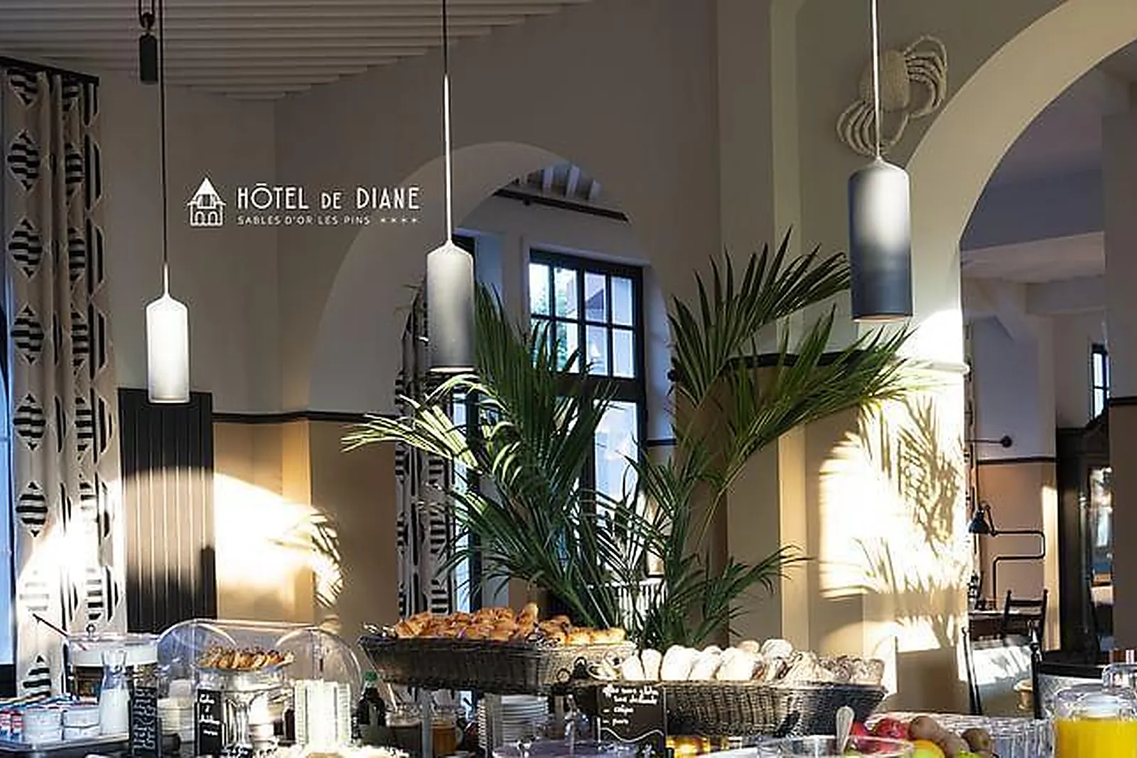 Lieux événementiels, HÔTEL DE DIANE ****