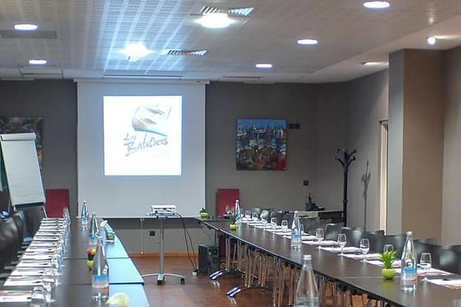 Lieux événementiels, HÔTEL DE LOIRE - LES BATELIERS ***