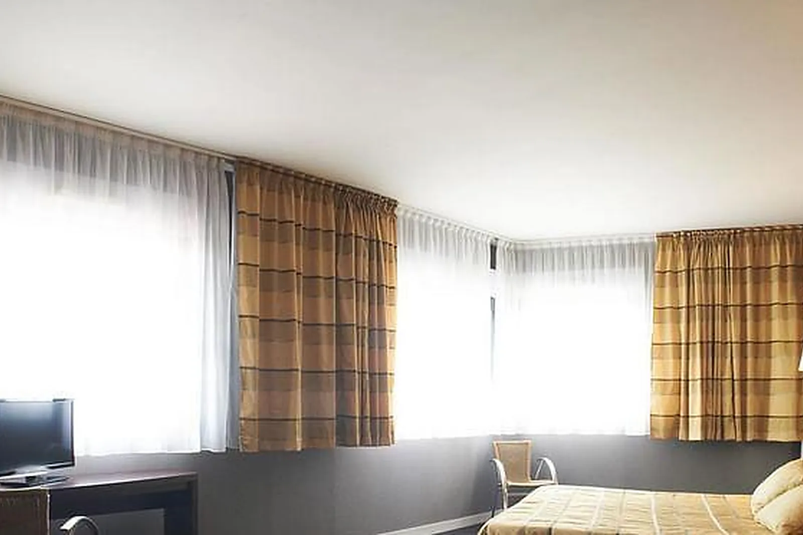 Lieux événementiels, HÔTEL DE LOIRE - LES BATELIERS ***