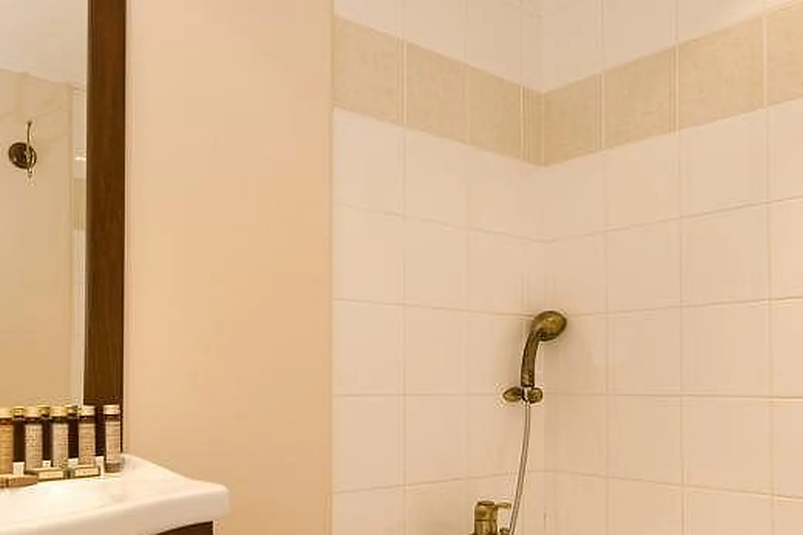 Lieux événementiels, HÔTEL DE L'HORLOGE ****