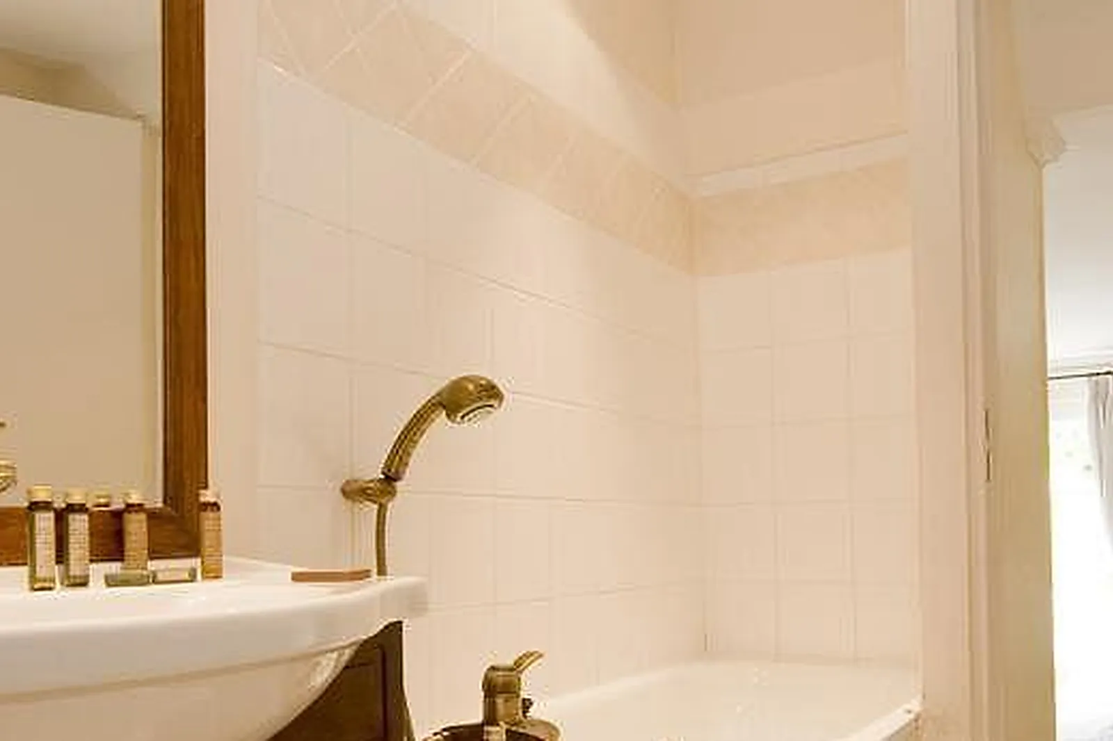 Lieux événementiels, HÔTEL DE L'HORLOGE ****