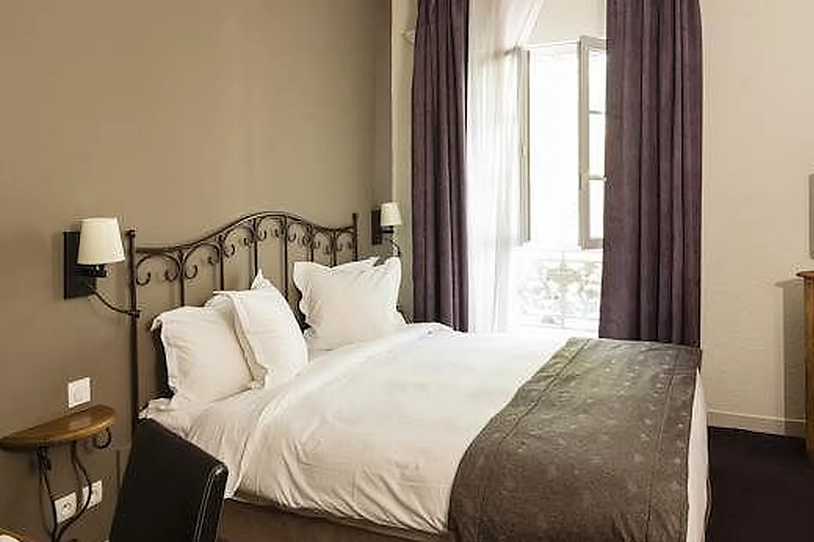 Lieux événementiels, HÔTEL DE L'HORLOGE ****