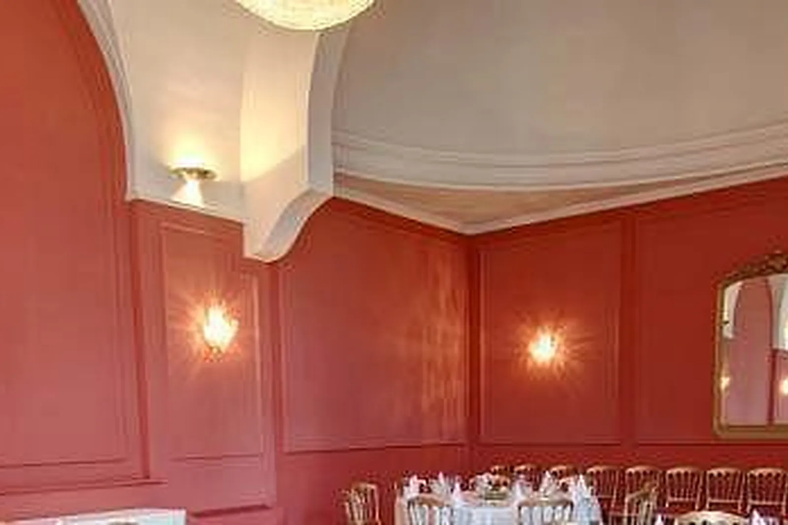 Lieux événementiels, HÔTEL DE L'UNIVERS ****