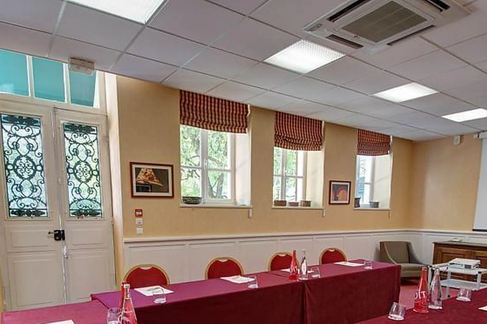 Lieux événementiels, HÔTEL DE LA POSTE ****