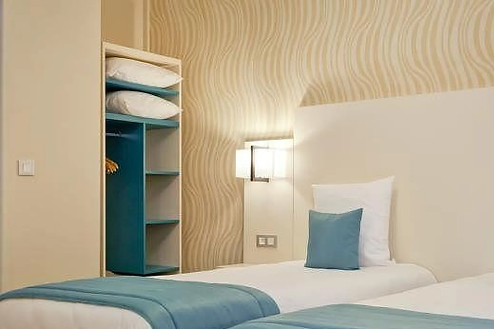 Lieux événementiels, HÔTEL DES REMPARTS ***