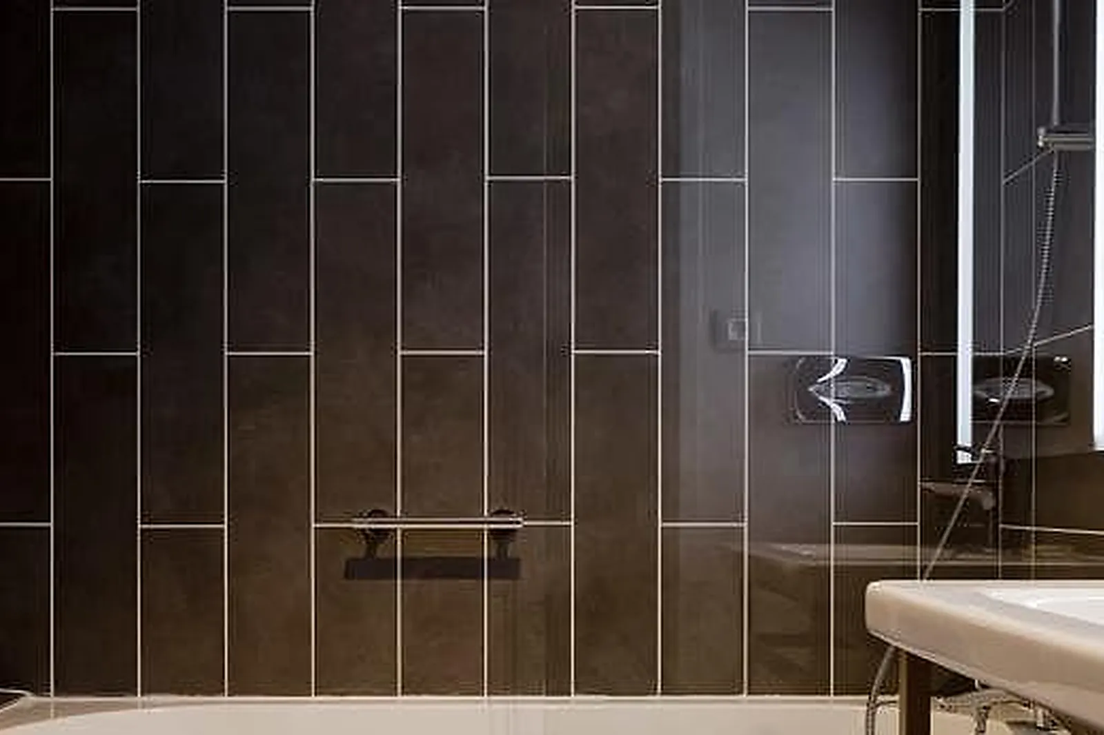 Lieux événementiels, HÔTEL DES REMPARTS ***